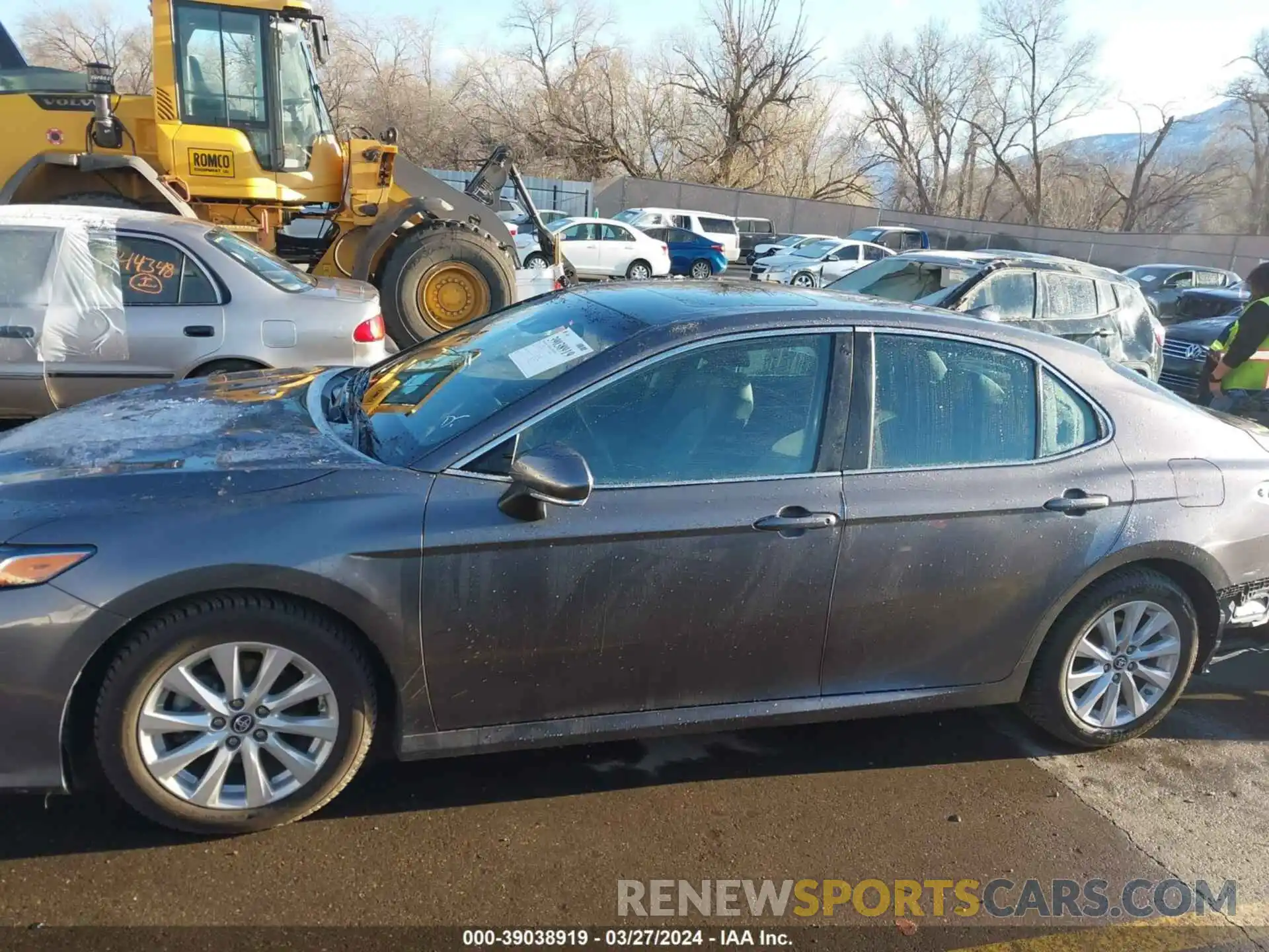 15 Photograph of a damaged car 4T1B11HK3KU219978 TOYOTA CAMRY 2019