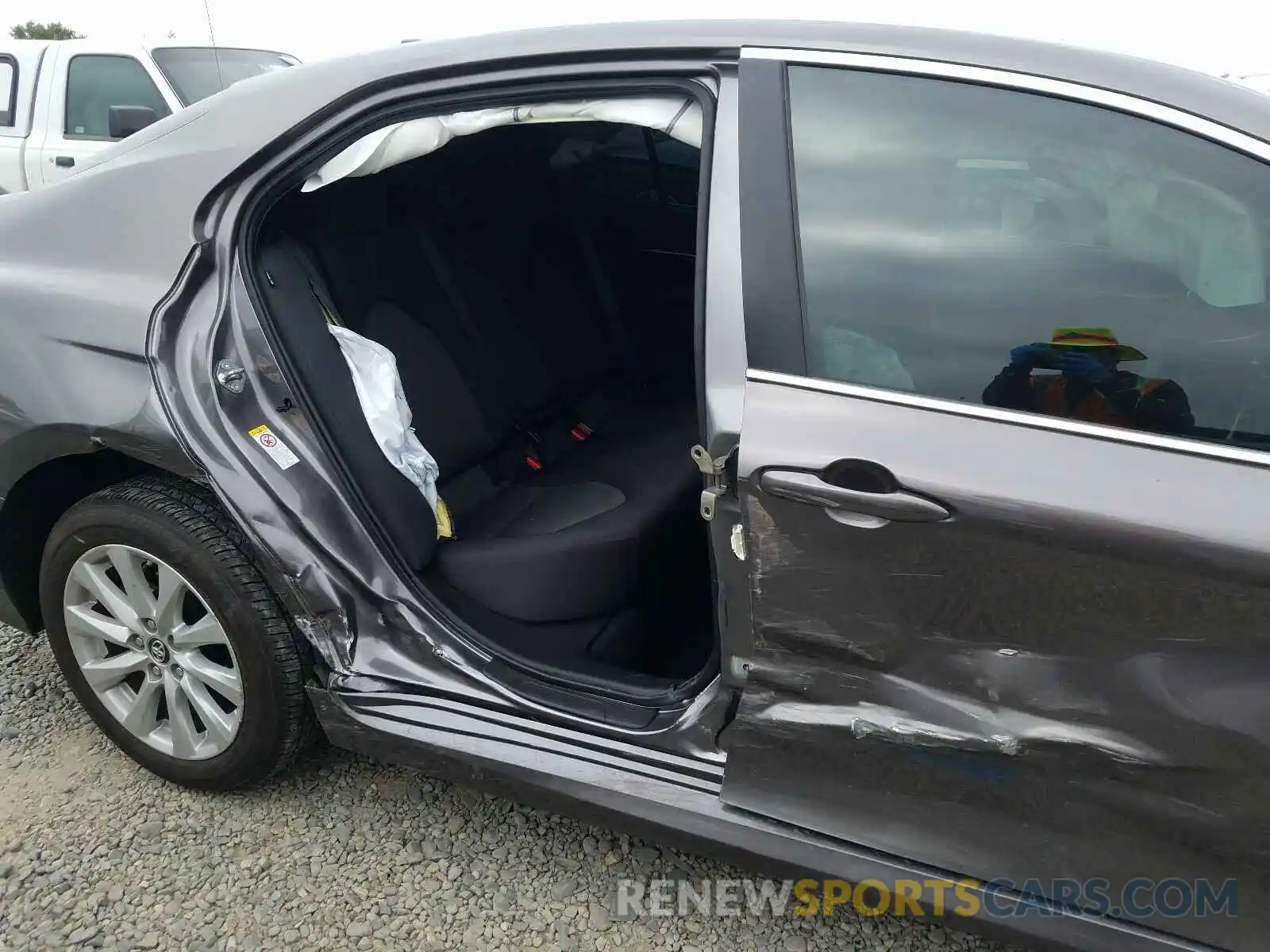 9 Photograph of a damaged car 4T1B11HK3KU220886 TOYOTA CAMRY 2019