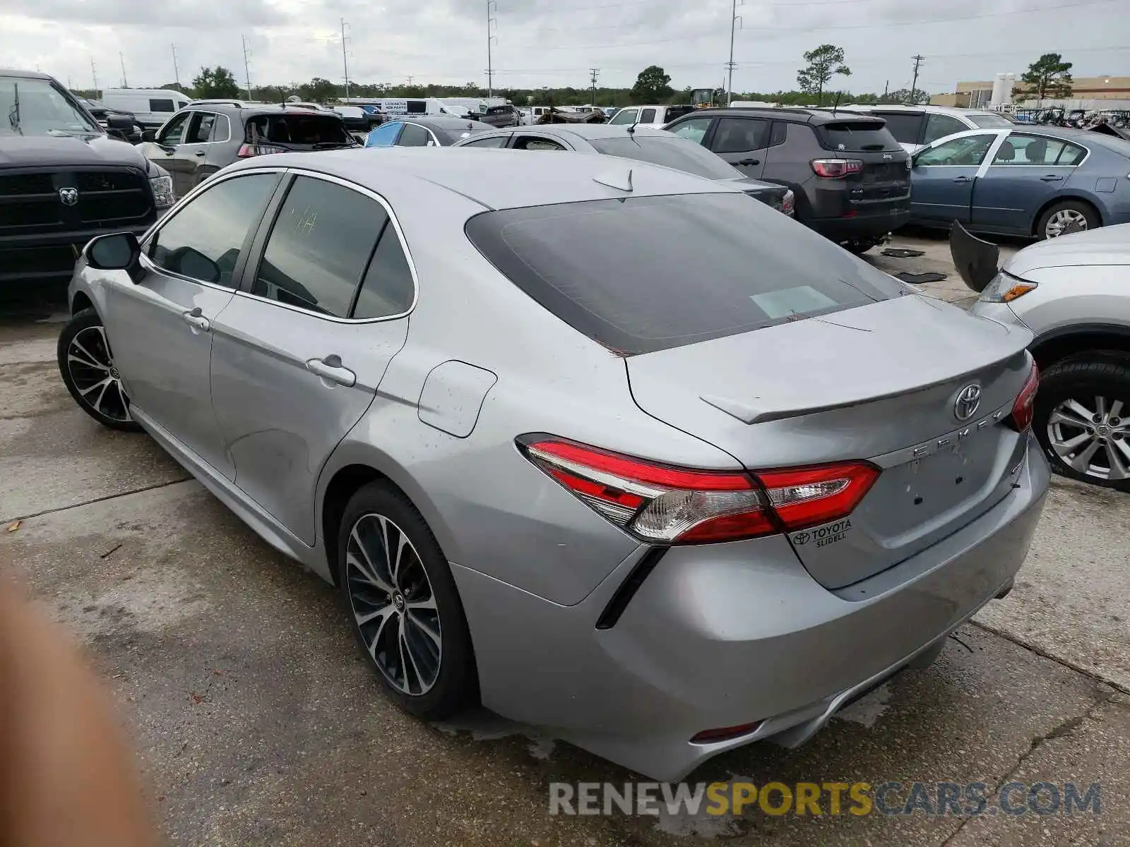 3 Photograph of a damaged car 4T1B11HK3KU225635 TOYOTA CAMRY 2019