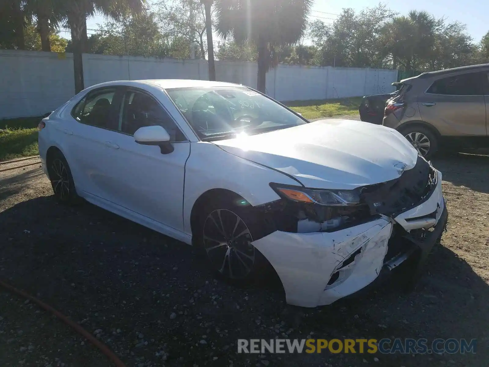 1 Photograph of a damaged car 4T1B11HK3KU225652 TOYOTA CAMRY 2019