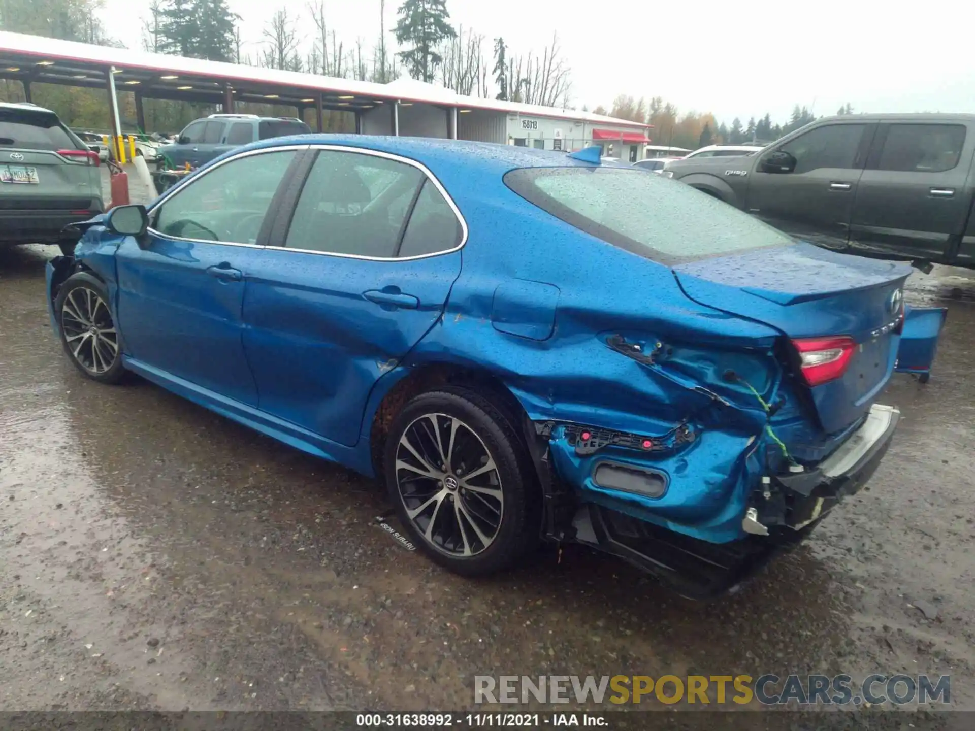 3 Photograph of a damaged car 4T1B11HK3KU226333 TOYOTA CAMRY 2019