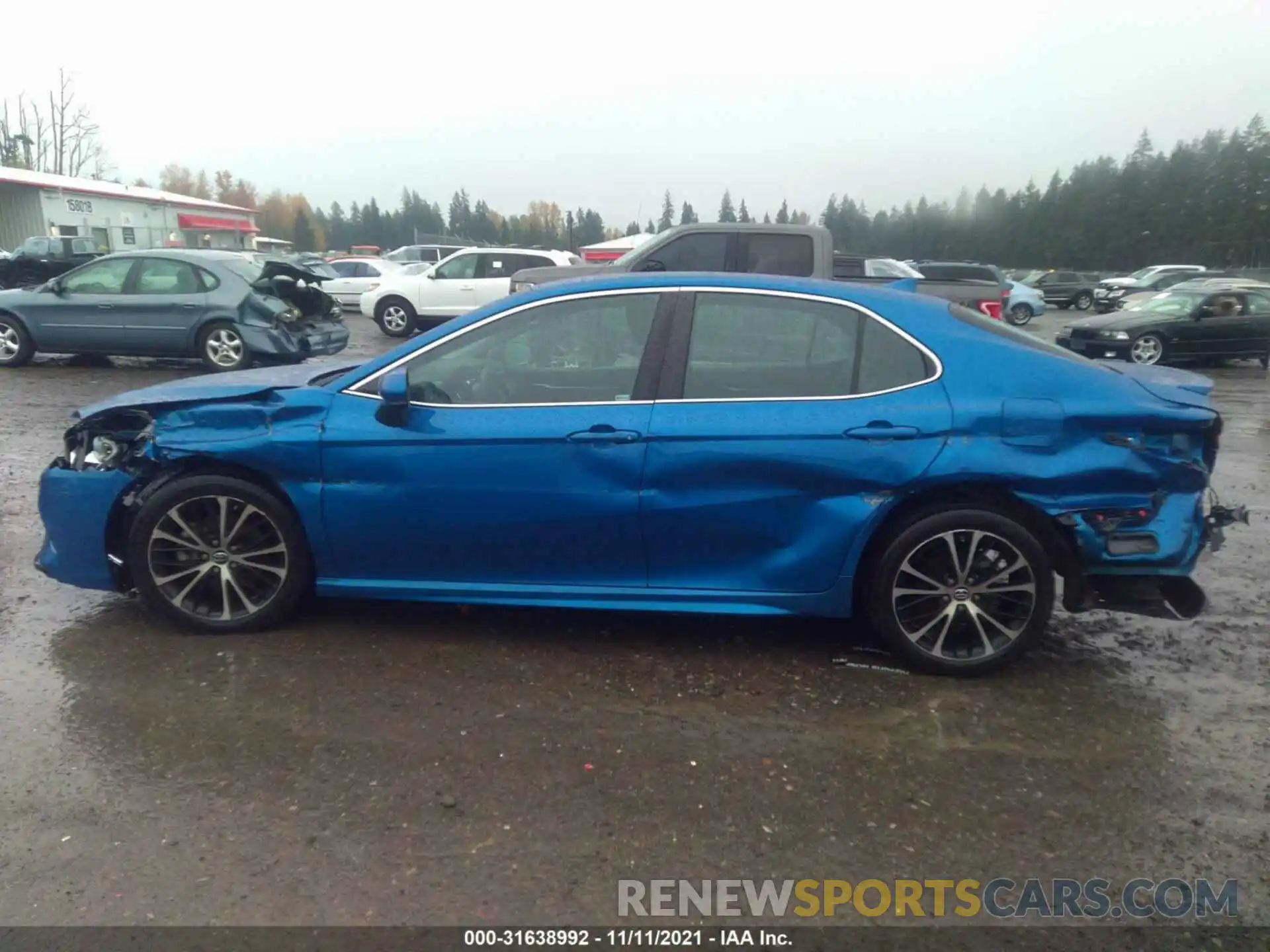 6 Photograph of a damaged car 4T1B11HK3KU226333 TOYOTA CAMRY 2019