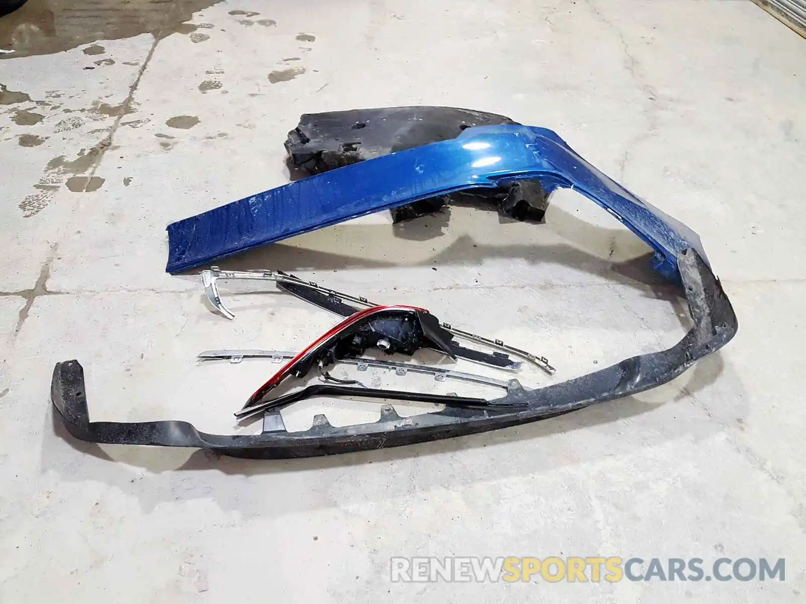 9 Photograph of a damaged car 4T1B11HK3KU226641 TOYOTA CAMRY 2019