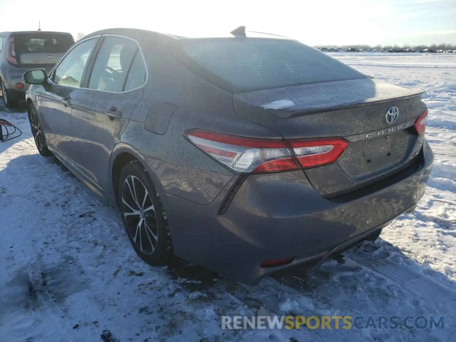 3 Photograph of a damaged car 4T1B11HK3KU227319 TOYOTA CAMRY 2019