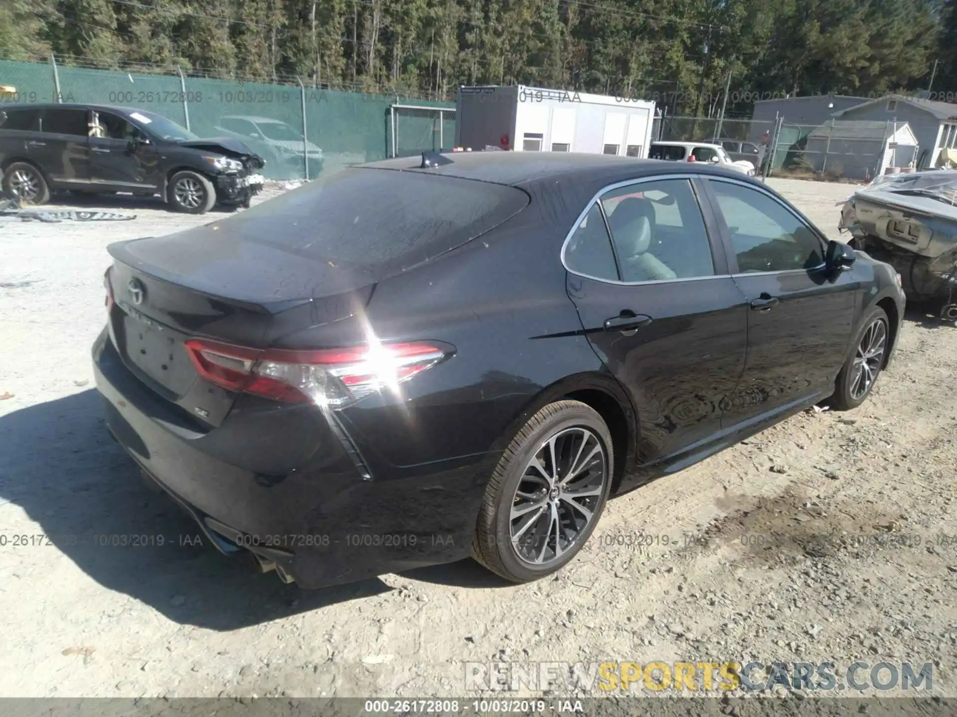 4 Фотография поврежденного автомобиля 4T1B11HK3KU227367 TOYOTA CAMRY 2019