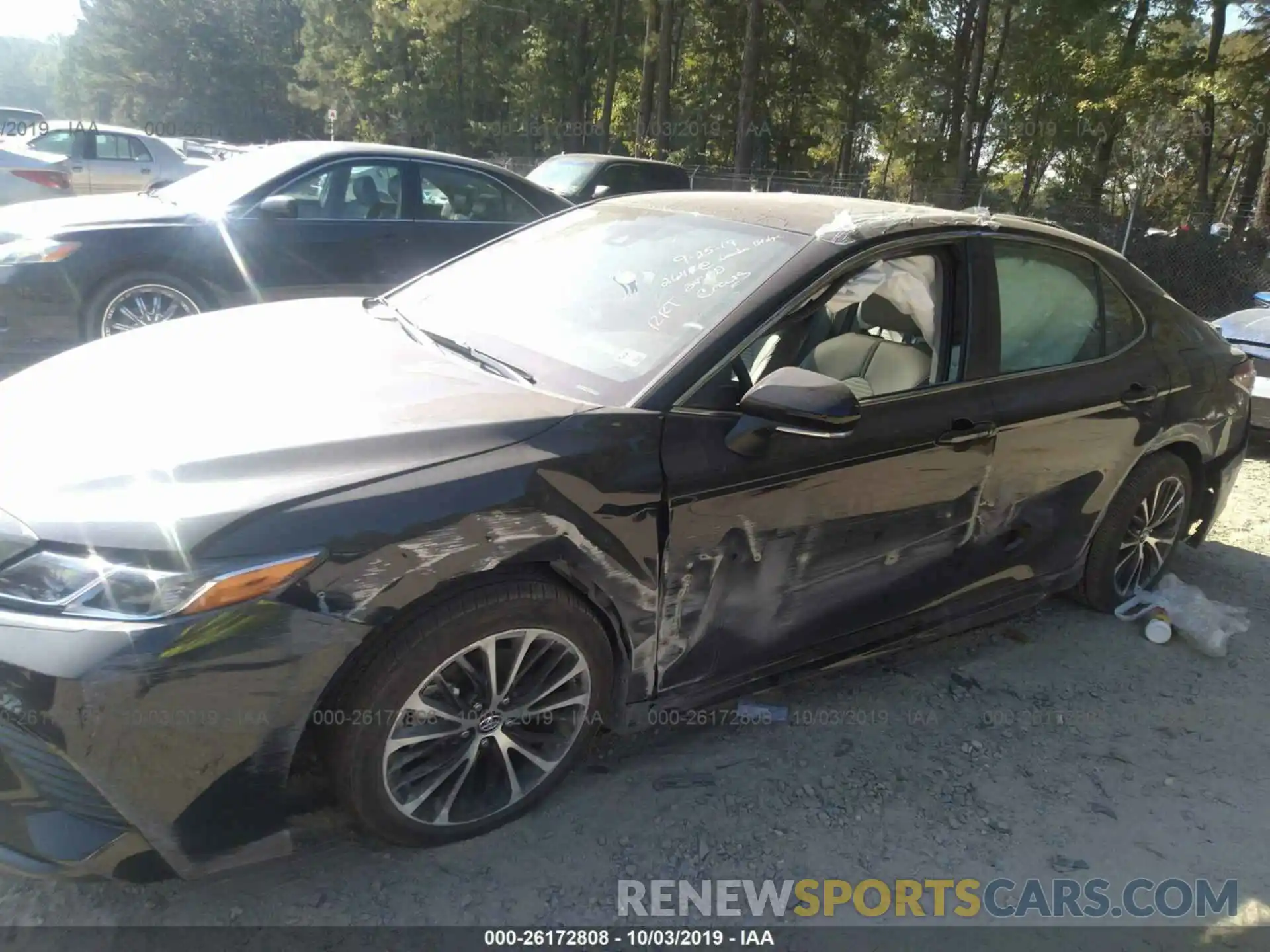 6 Photograph of a damaged car 4T1B11HK3KU227367 TOYOTA CAMRY 2019