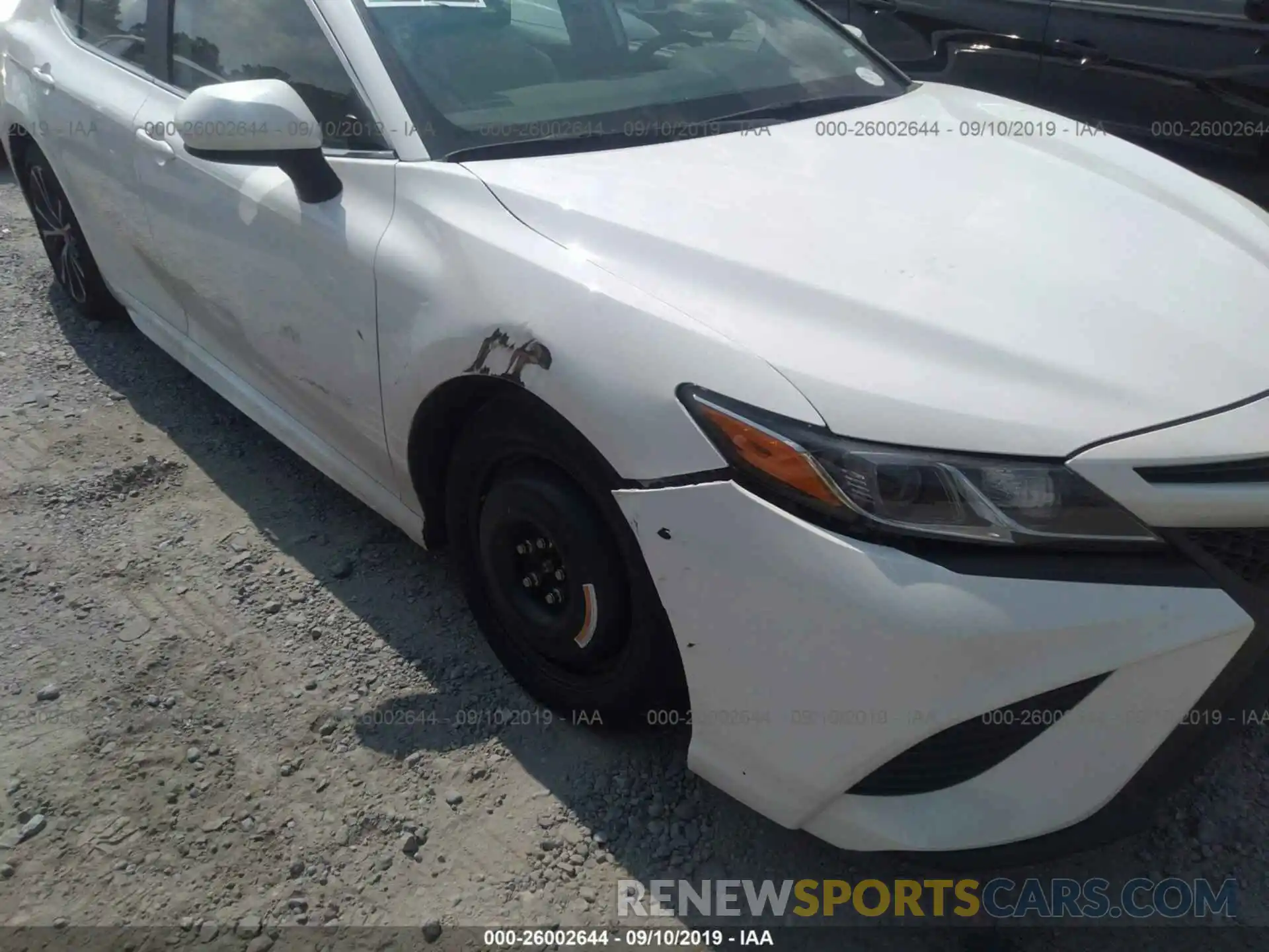 6 Photograph of a damaged car 4T1B11HK3KU229409 TOYOTA CAMRY 2019