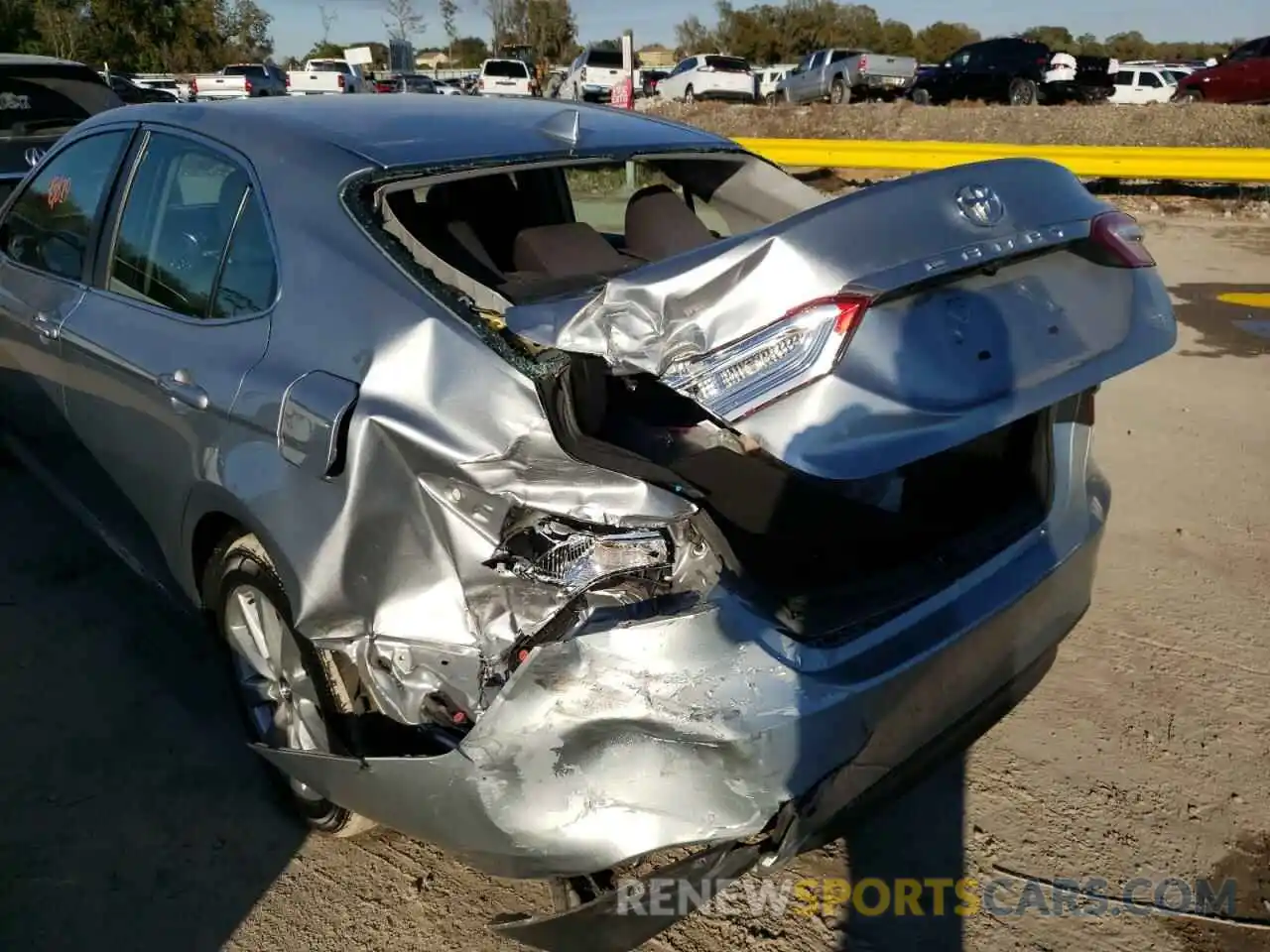 9 Photograph of a damaged car 4T1B11HK3KU231483 TOYOTA CAMRY 2019