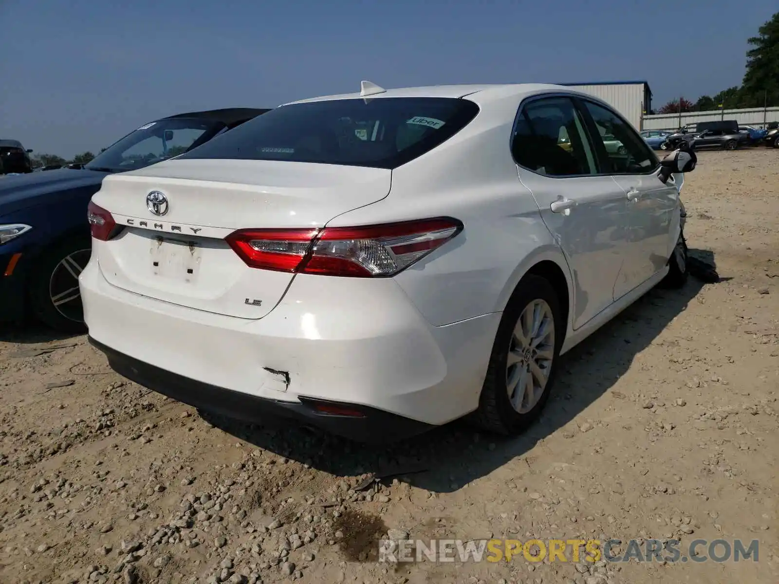 4 Фотография поврежденного автомобиля 4T1B11HK3KU231659 TOYOTA CAMRY 2019