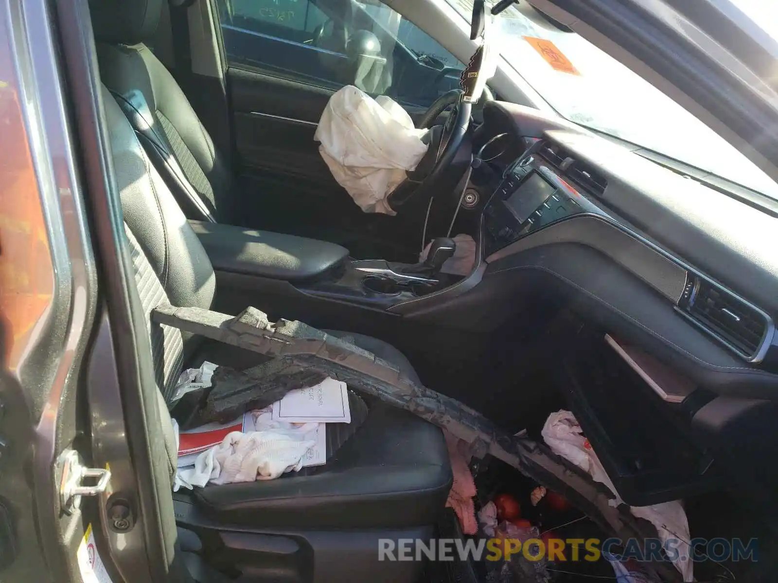 5 Photograph of a damaged car 4T1B11HK3KU231712 TOYOTA CAMRY 2019