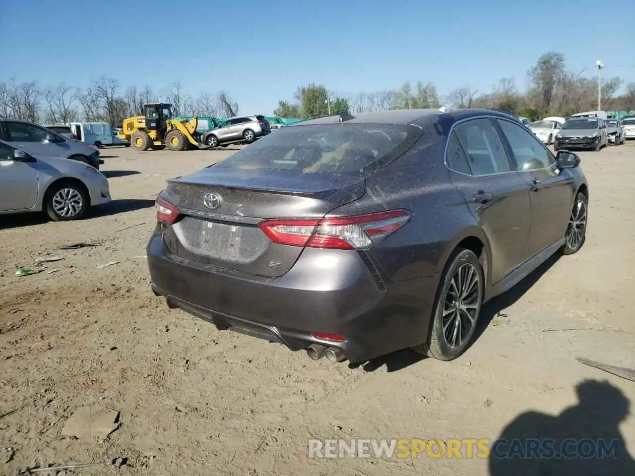 4 Photograph of a damaged car 4T1B11HK3KU233024 TOYOTA CAMRY 2019