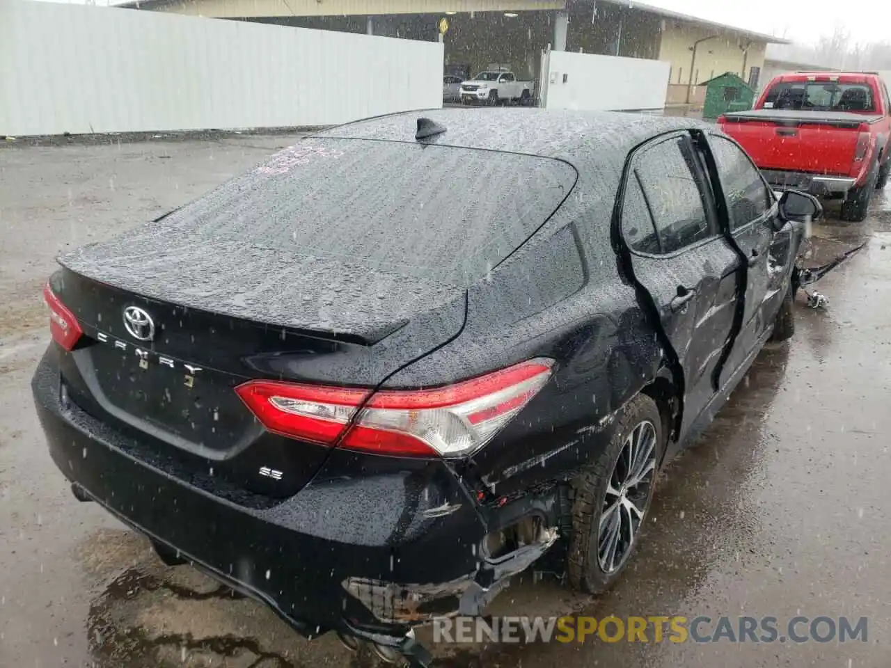 4 Photograph of a damaged car 4T1B11HK3KU234027 TOYOTA CAMRY 2019