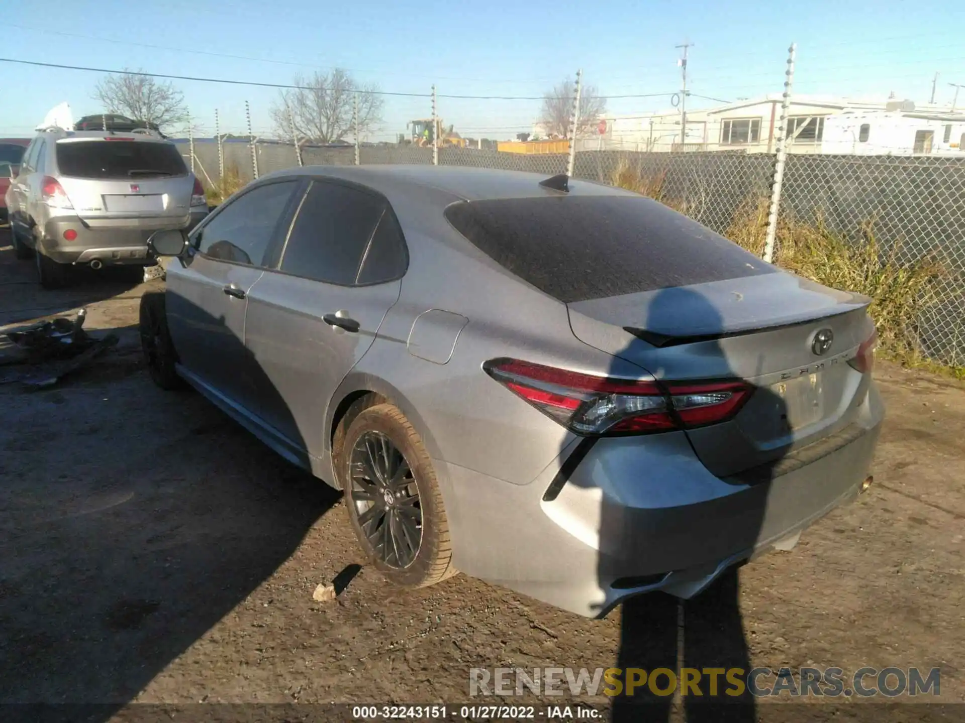 3 Фотография поврежденного автомобиля 4T1B11HK3KU234996 TOYOTA CAMRY 2019