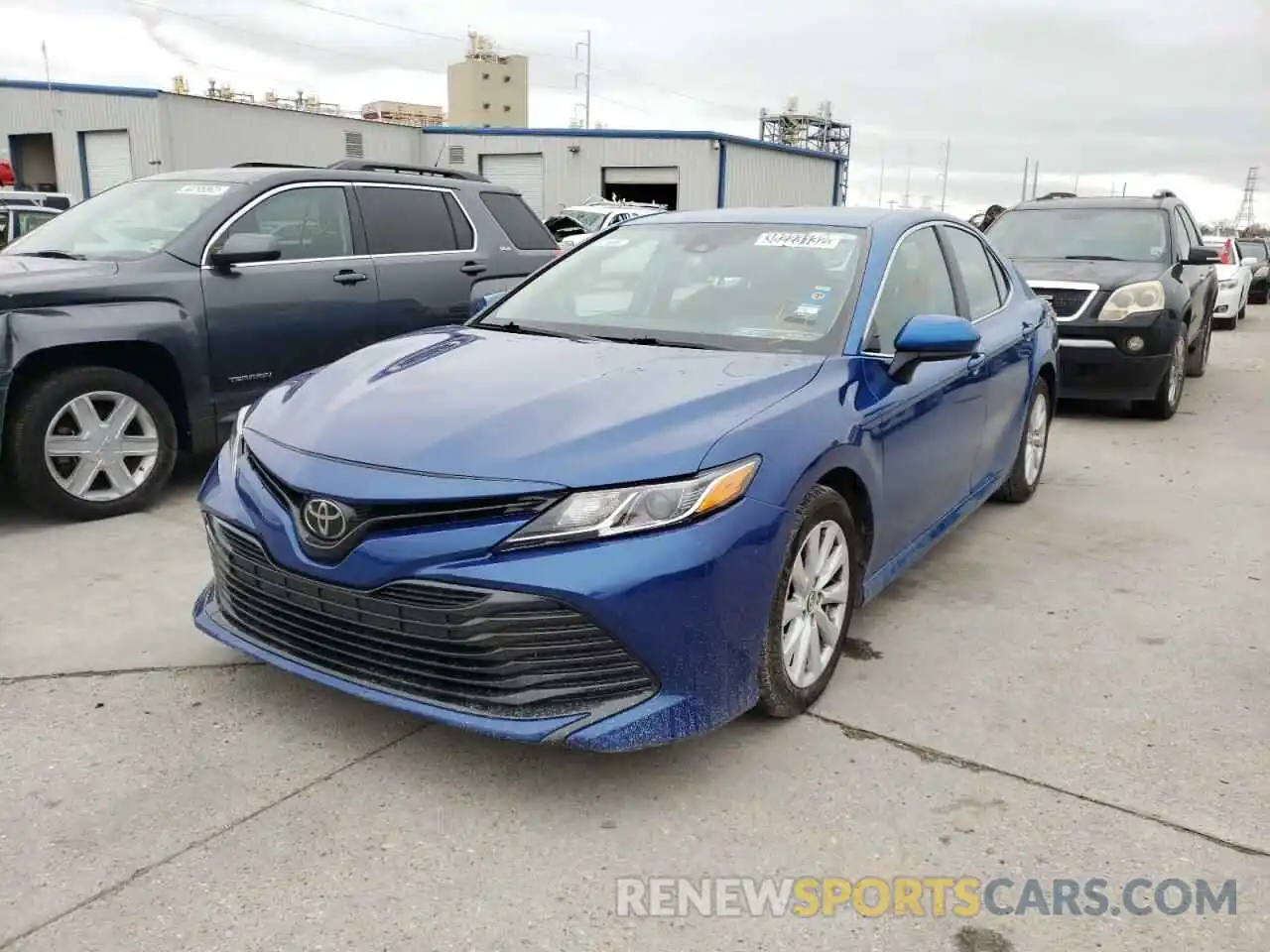 2 Photograph of a damaged car 4T1B11HK3KU237042 TOYOTA CAMRY 2019