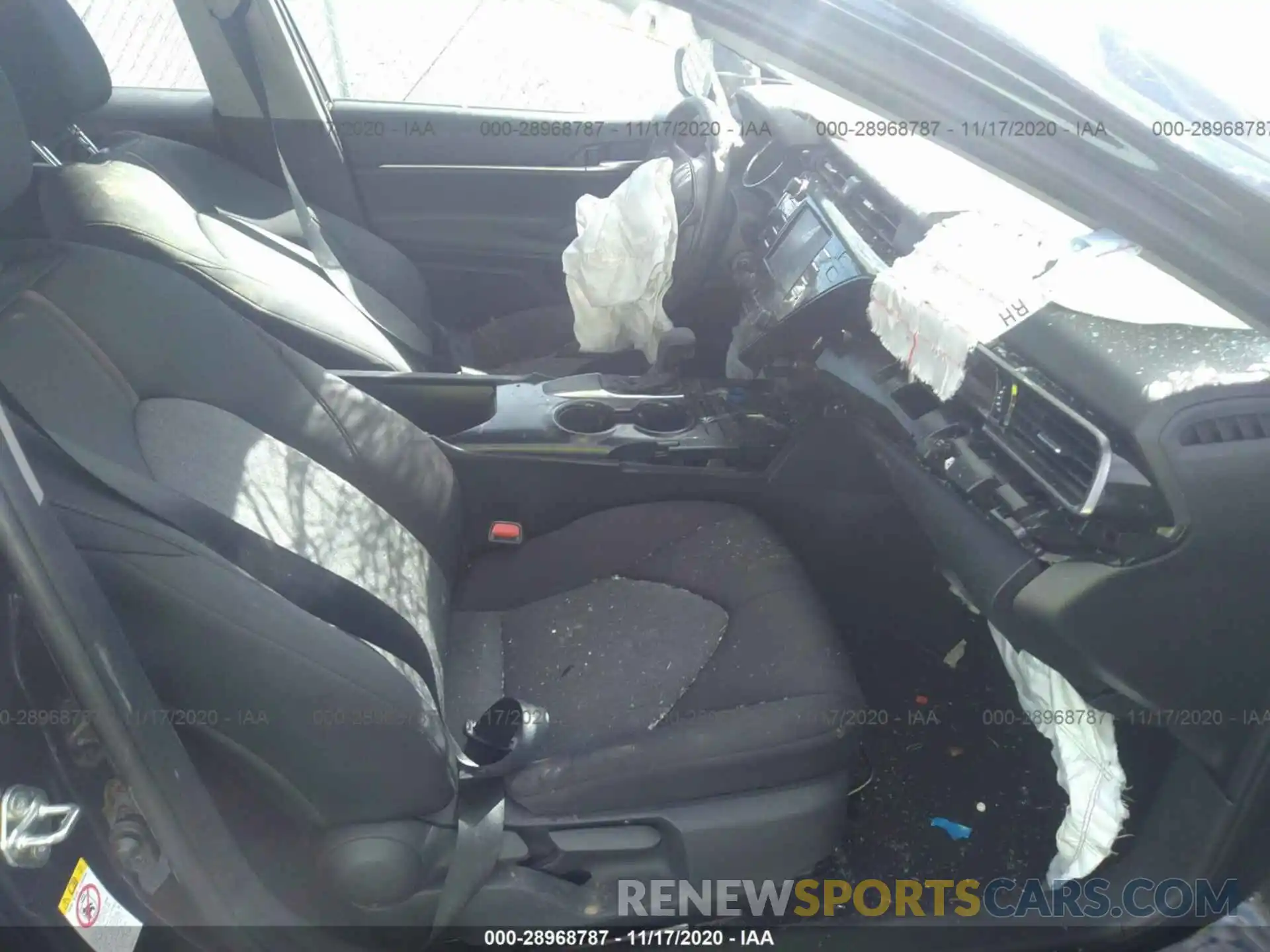 5 Photograph of a damaged car 4T1B11HK3KU237140 TOYOTA CAMRY 2019