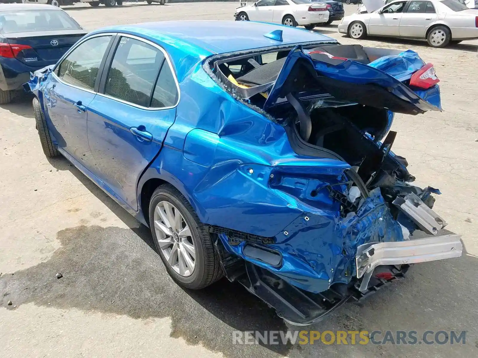 3 Photograph of a damaged car 4T1B11HK3KU238403 TOYOTA CAMRY 2019