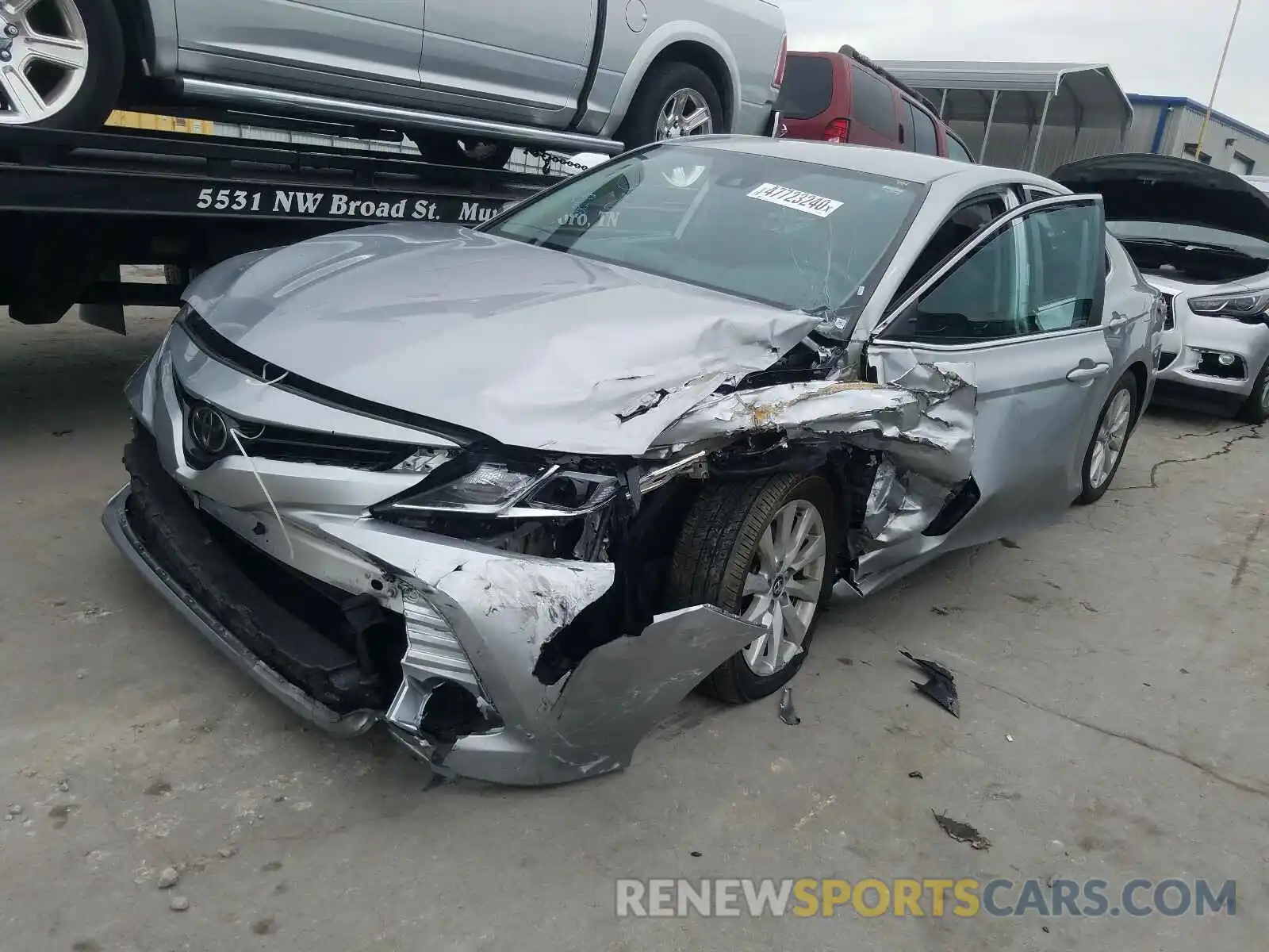 2 Photograph of a damaged car 4T1B11HK3KU238885 TOYOTA CAMRY 2019