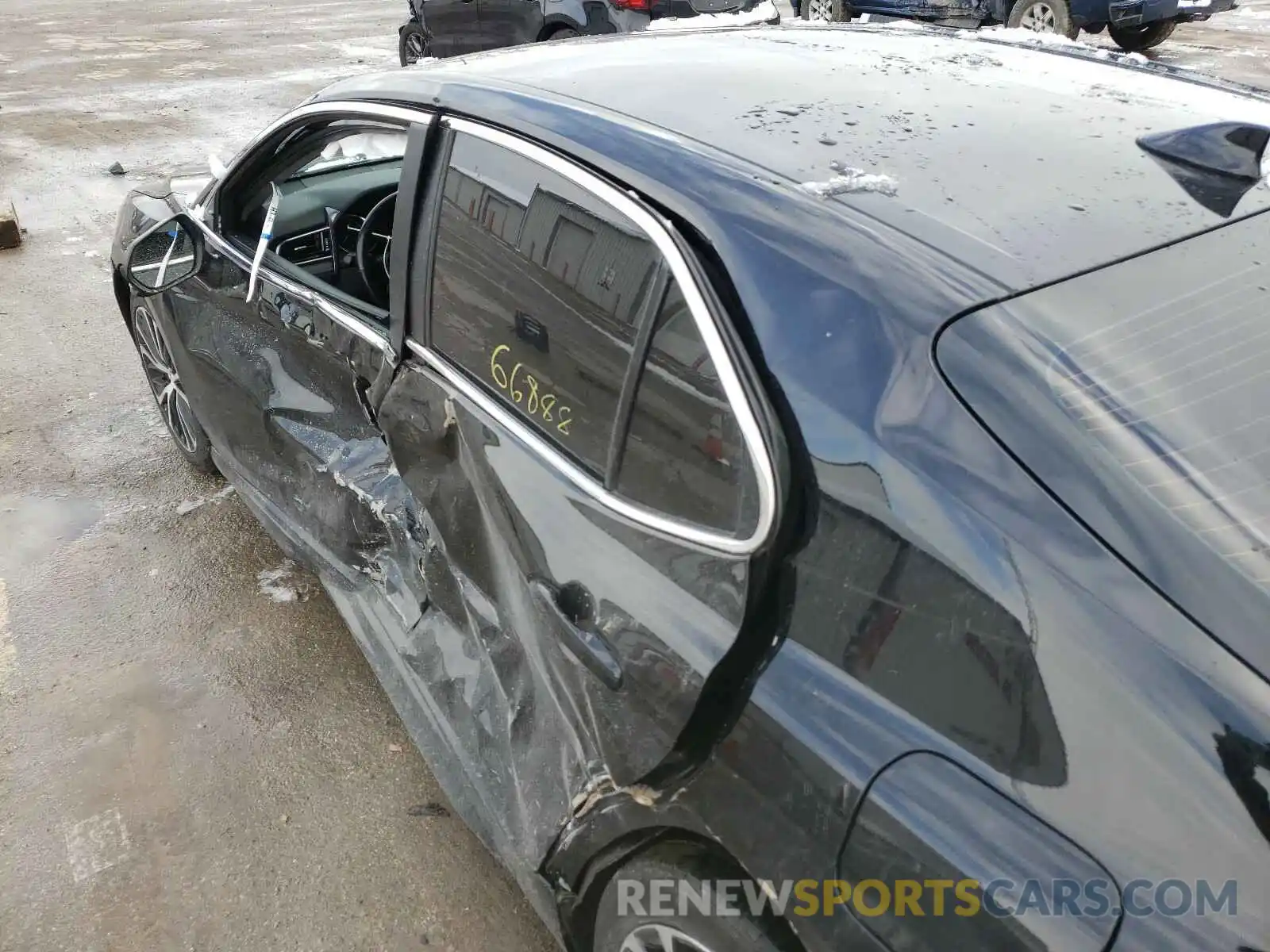 10 Photograph of a damaged car 4T1B11HK3KU240474 TOYOTA CAMRY 2019