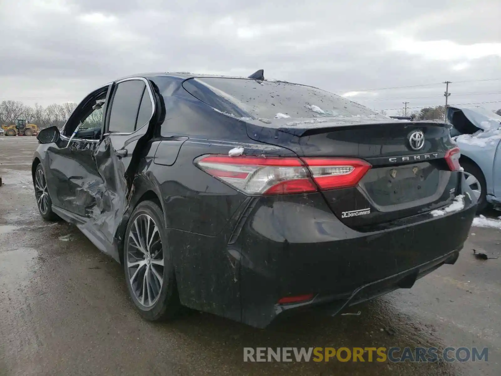 3 Photograph of a damaged car 4T1B11HK3KU240474 TOYOTA CAMRY 2019