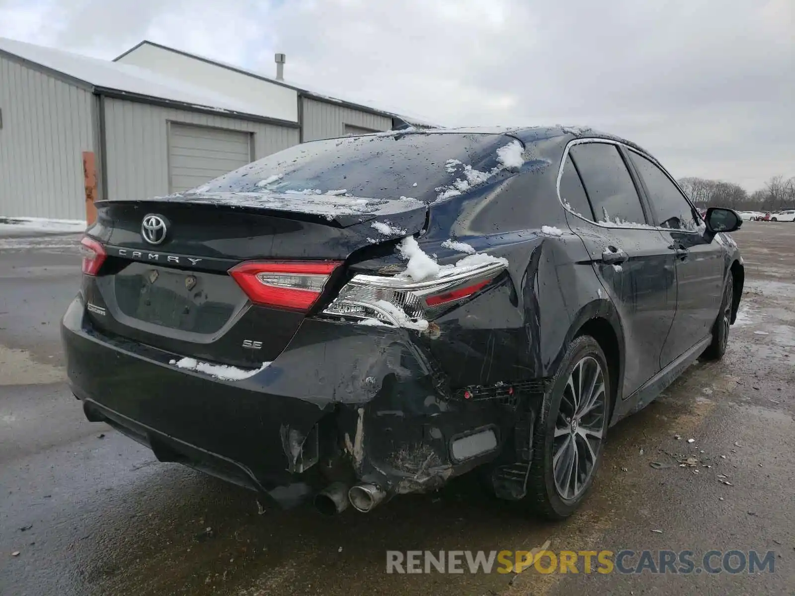 4 Photograph of a damaged car 4T1B11HK3KU240474 TOYOTA CAMRY 2019