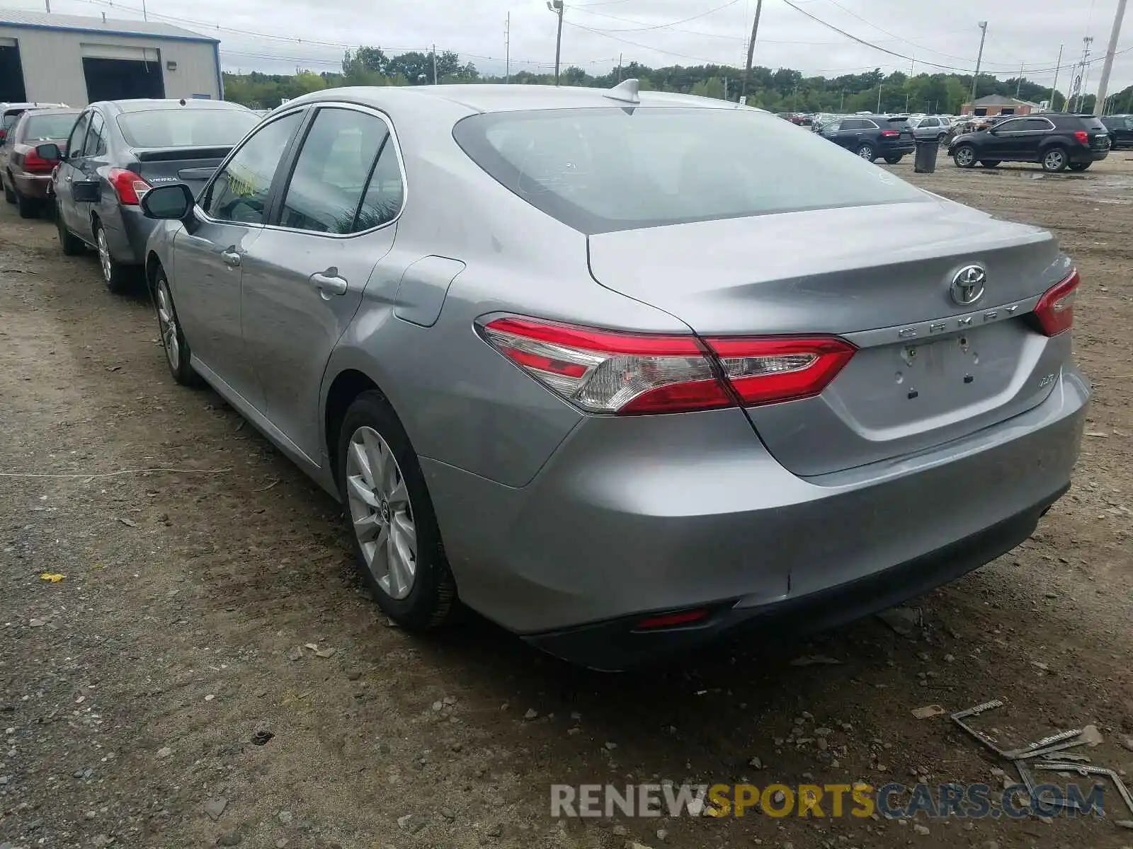 3 Photograph of a damaged car 4T1B11HK3KU240555 TOYOTA CAMRY 2019