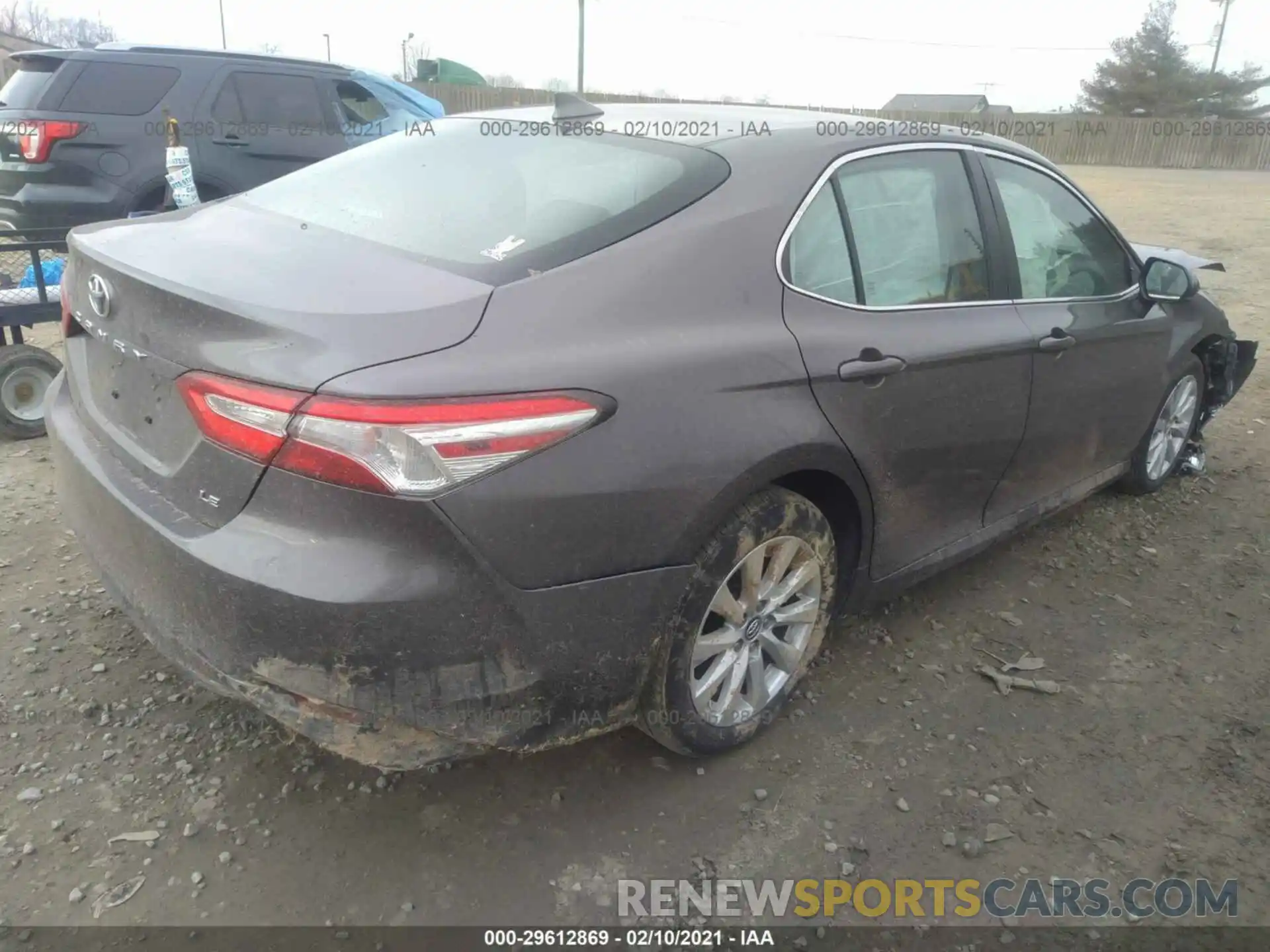 4 Photograph of a damaged car 4T1B11HK3KU240698 TOYOTA CAMRY 2019