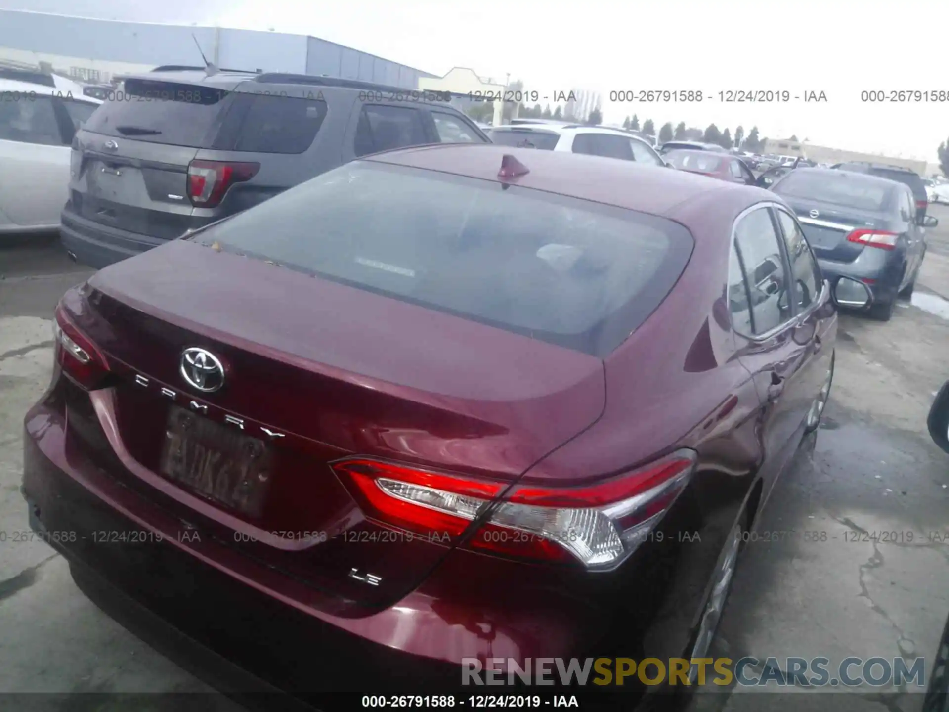 4 Photograph of a damaged car 4T1B11HK3KU241558 TOYOTA CAMRY 2019