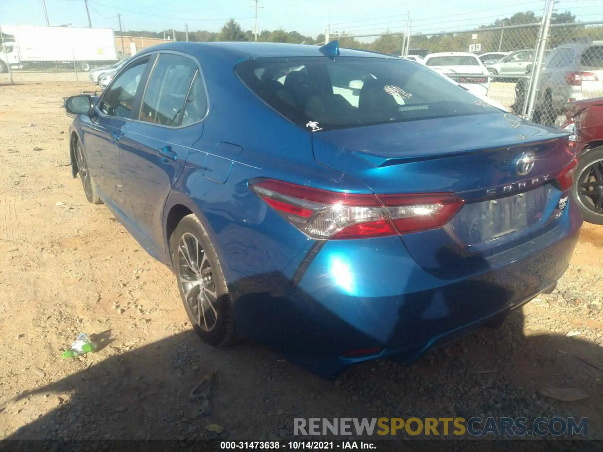 3 Photograph of a damaged car 4T1B11HK3KU242225 TOYOTA CAMRY 2019