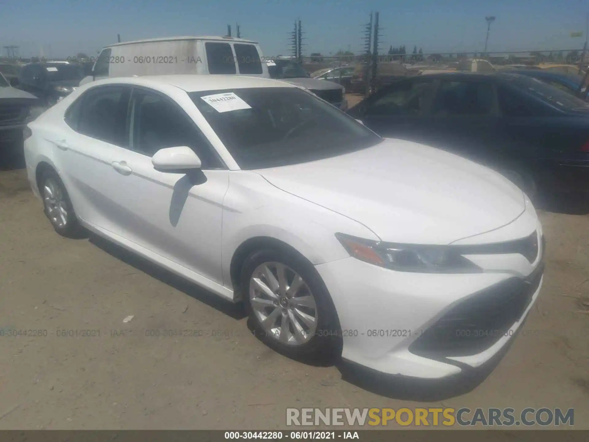 1 Photograph of a damaged car 4T1B11HK3KU242628 TOYOTA CAMRY 2019