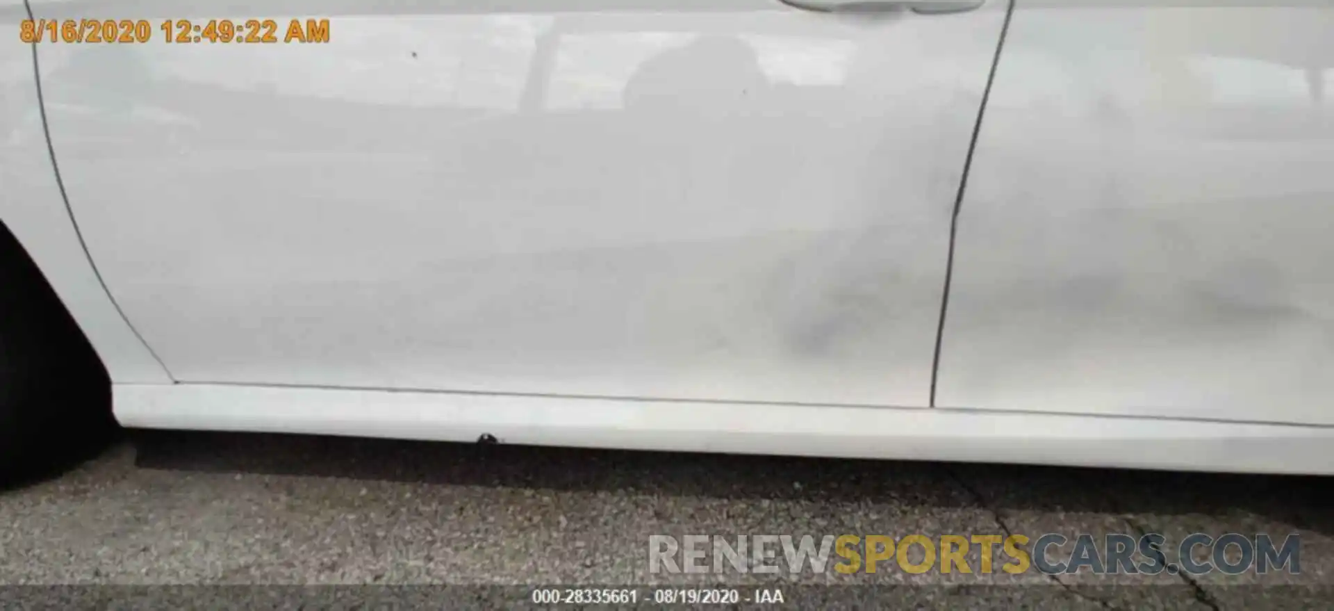 16 Photograph of a damaged car 4T1B11HK3KU242919 TOYOTA CAMRY 2019