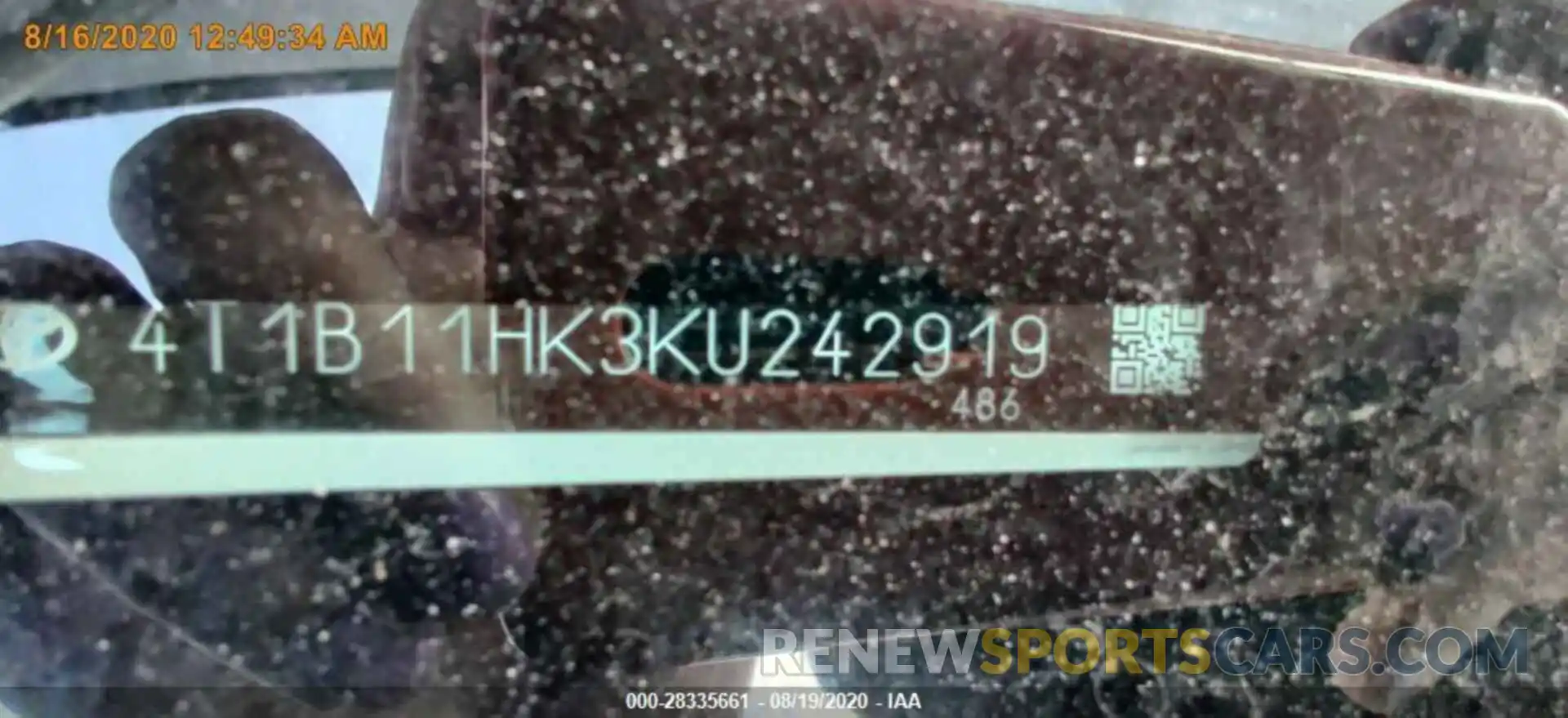 17 Photograph of a damaged car 4T1B11HK3KU242919 TOYOTA CAMRY 2019