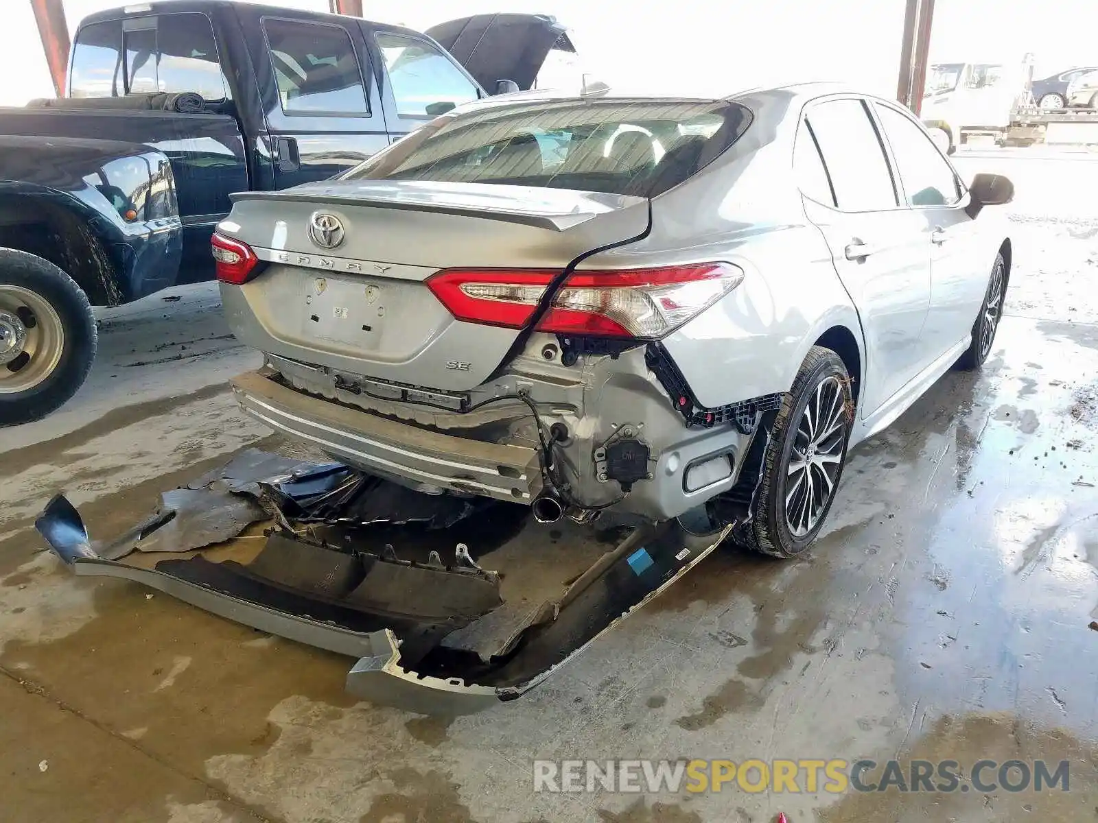 4 Photograph of a damaged car 4T1B11HK3KU244735 TOYOTA CAMRY 2019