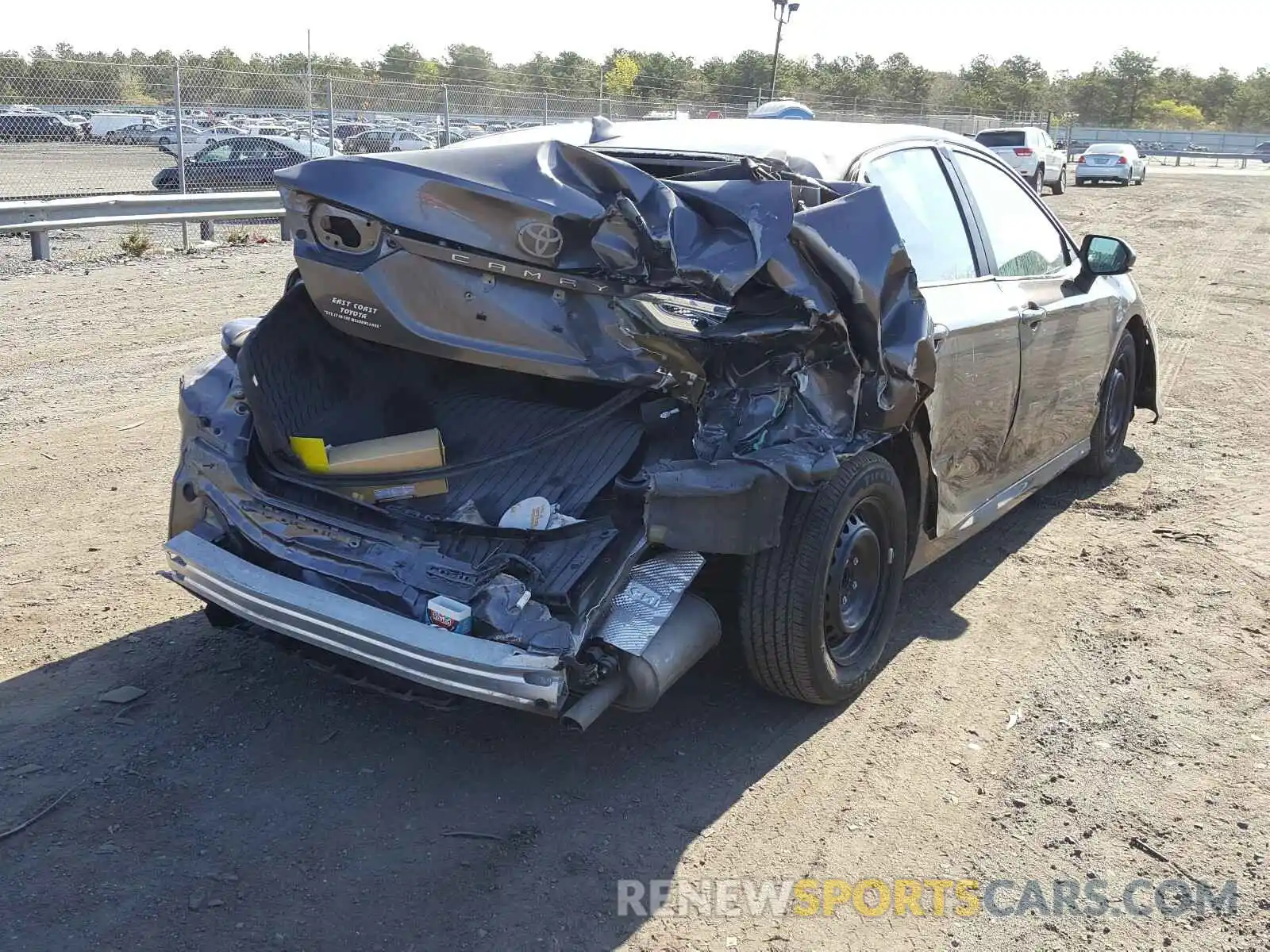 4 Photograph of a damaged car 4T1B11HK3KU246419 TOYOTA CAMRY 2019