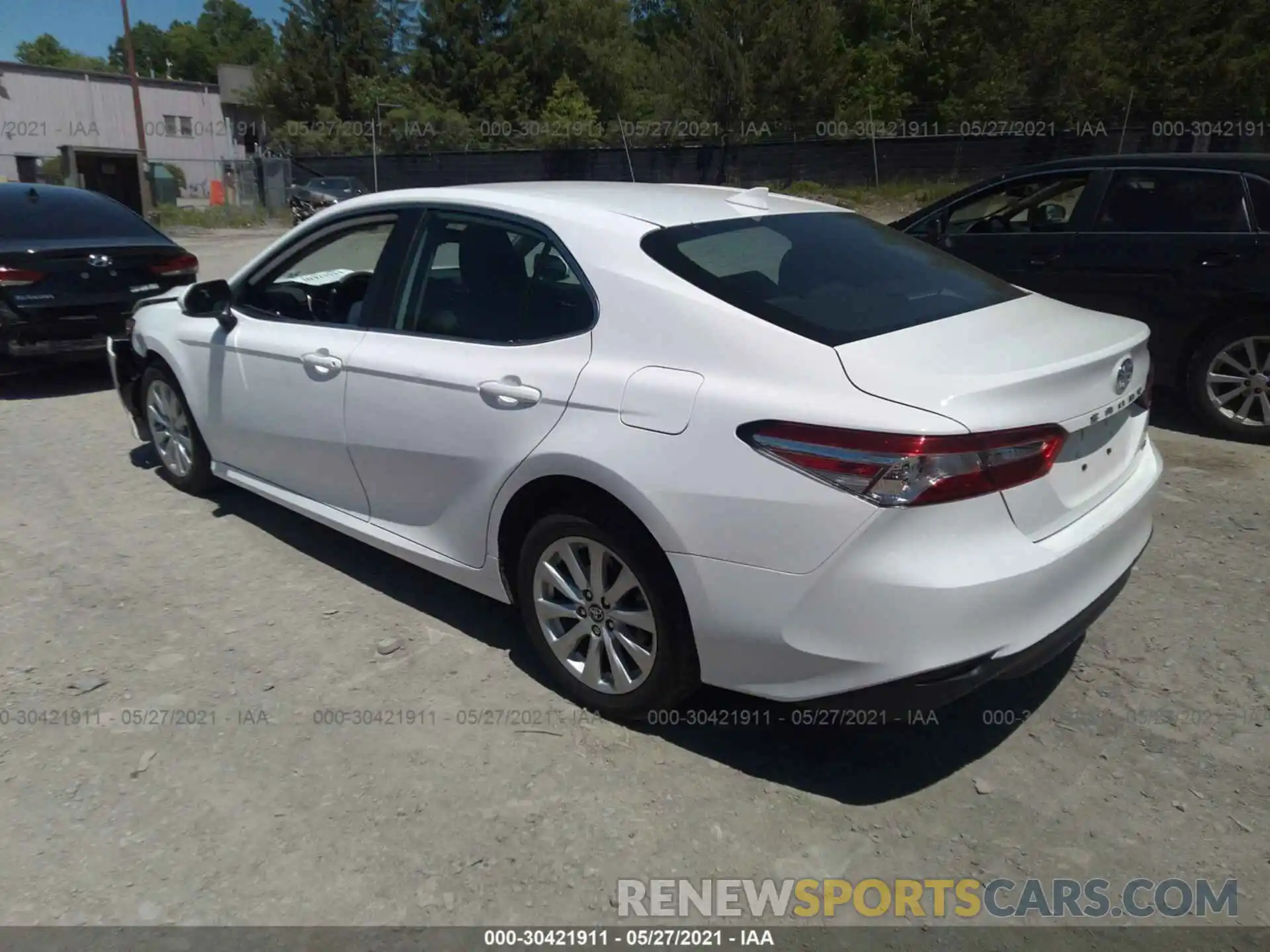 3 Photograph of a damaged car 4T1B11HK3KU247506 TOYOTA CAMRY 2019