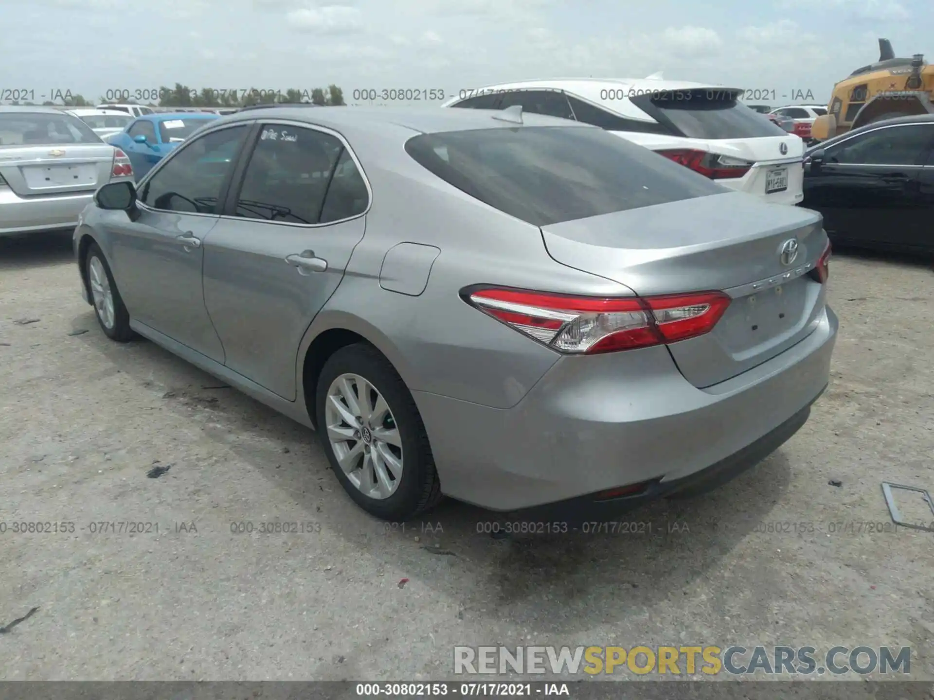 3 Photograph of a damaged car 4T1B11HK3KU248462 TOYOTA CAMRY 2019