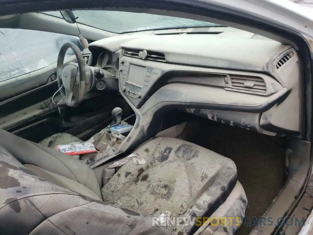 9 Фотография поврежденного автомобиля 4T1B11HK3KU249109 TOYOTA CAMRY 2019