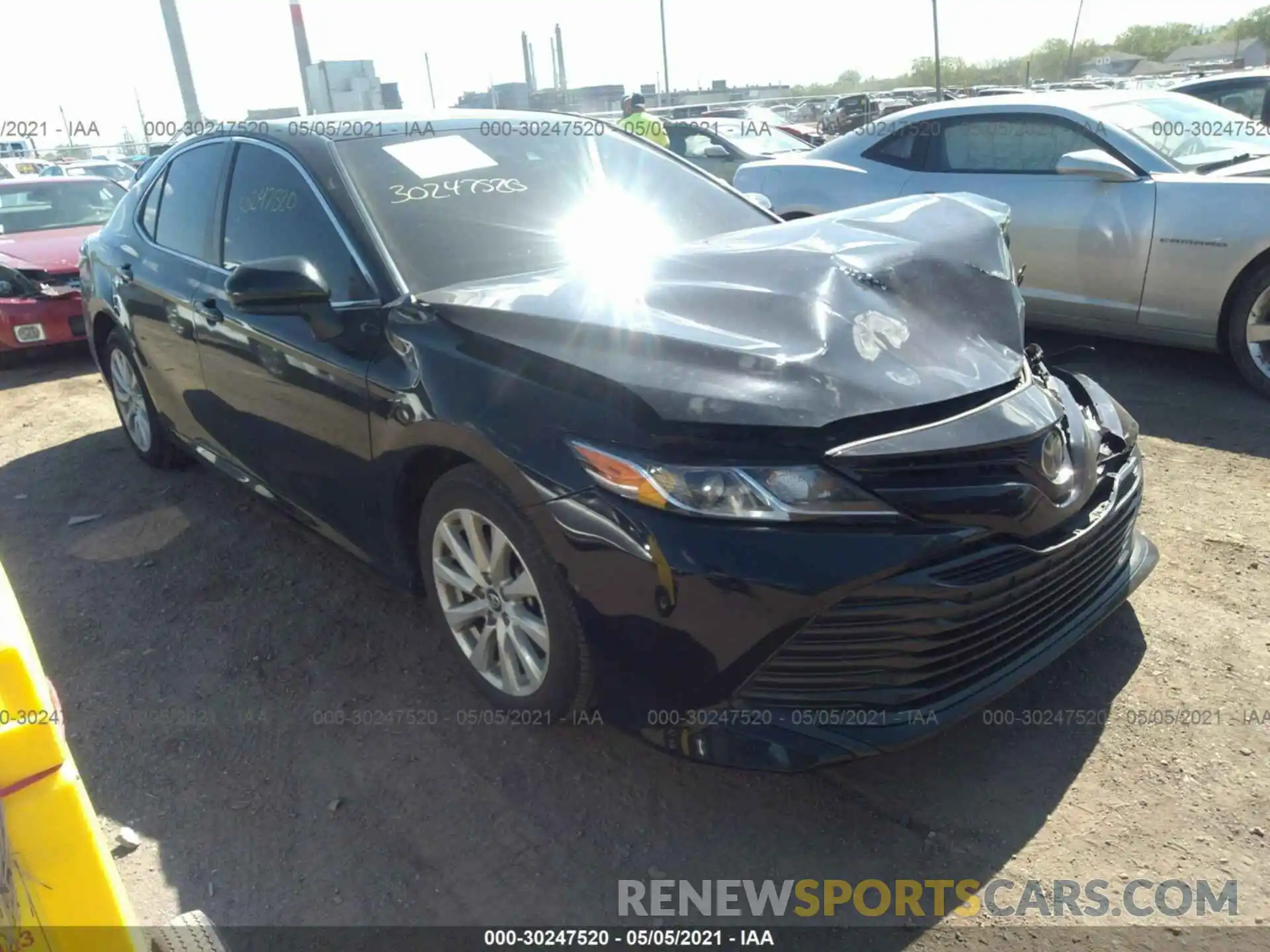 1 Photograph of a damaged car 4T1B11HK3KU251538 TOYOTA CAMRY 2019