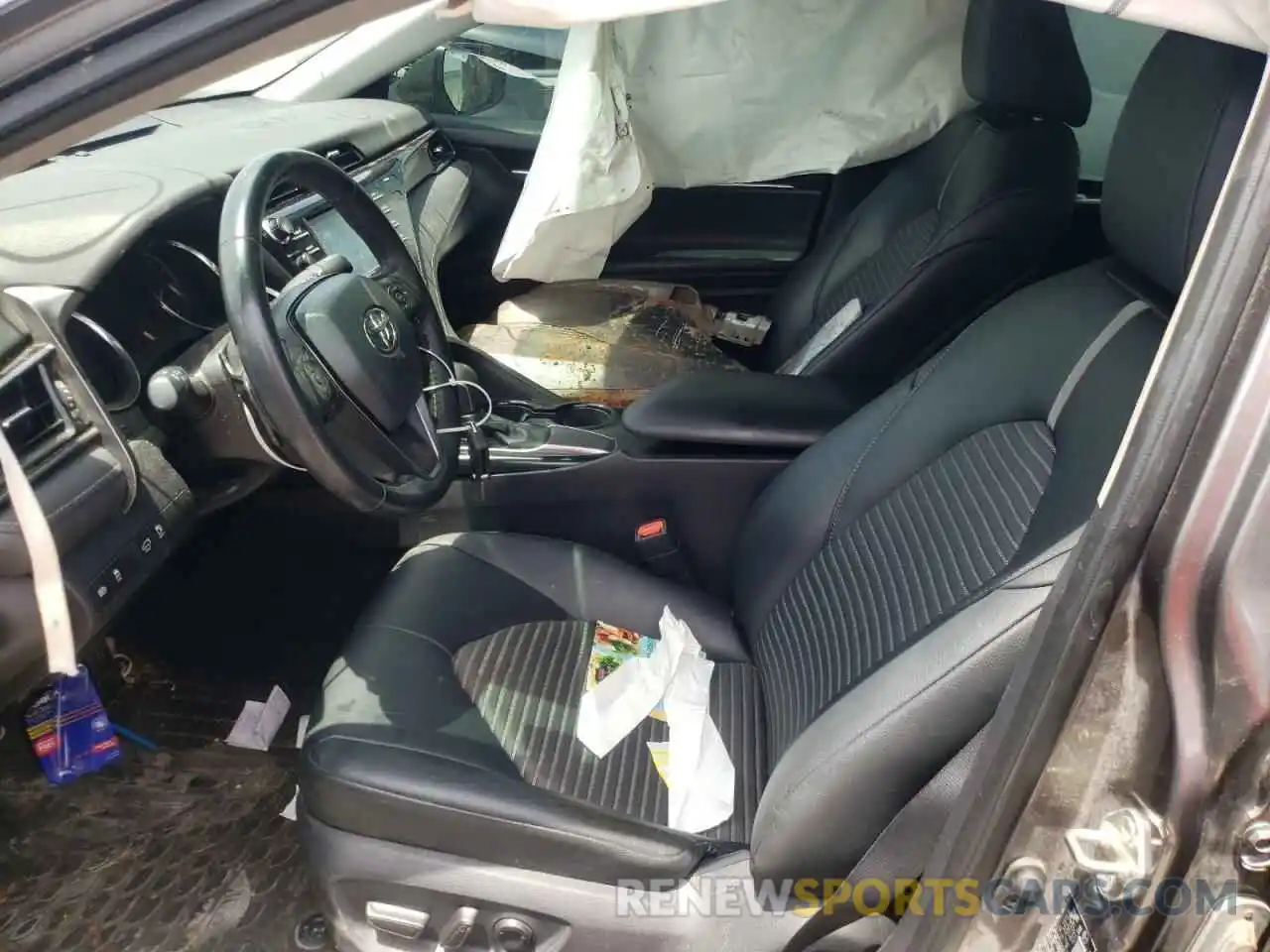 5 Photograph of a damaged car 4T1B11HK3KU252382 TOYOTA CAMRY 2019