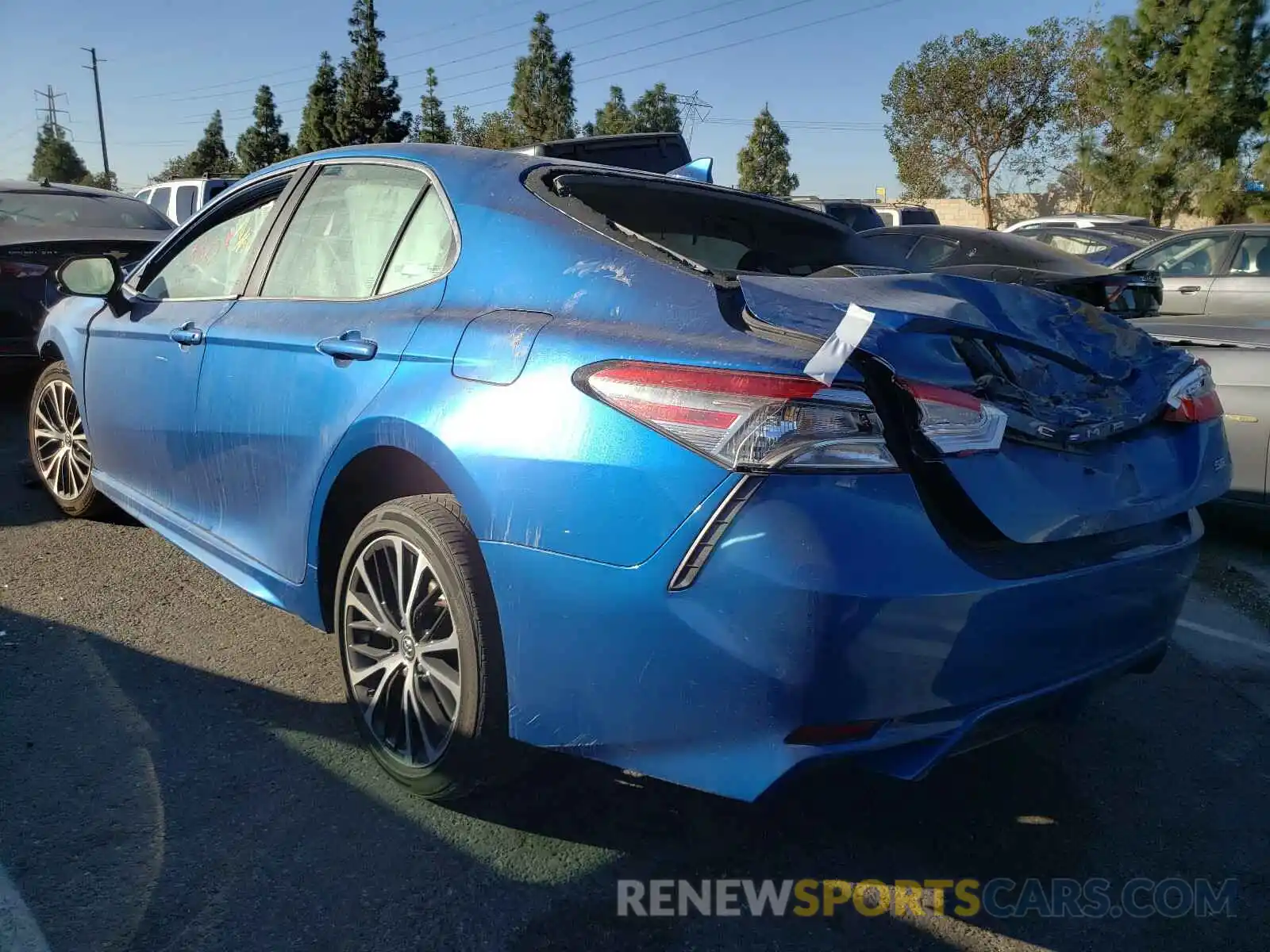 3 Photograph of a damaged car 4T1B11HK3KU252818 TOYOTA CAMRY 2019