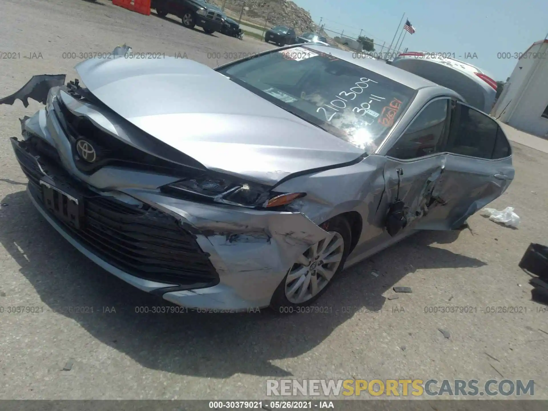 2 Photograph of a damaged car 4T1B11HK3KU253189 TOYOTA CAMRY 2019