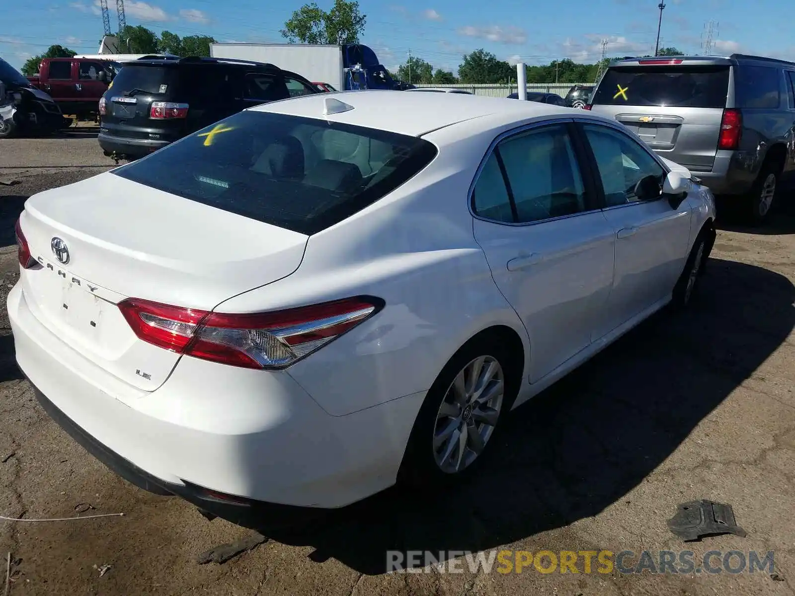 4 Photograph of a damaged car 4T1B11HK3KU258022 TOYOTA CAMRY 2019