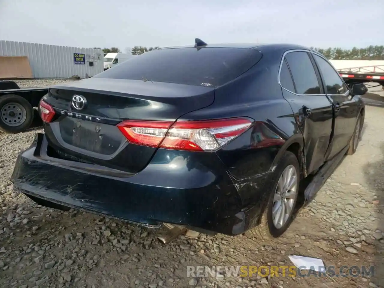 4 Фотография поврежденного автомобиля 4T1B11HK3KU258716 TOYOTA CAMRY 2019