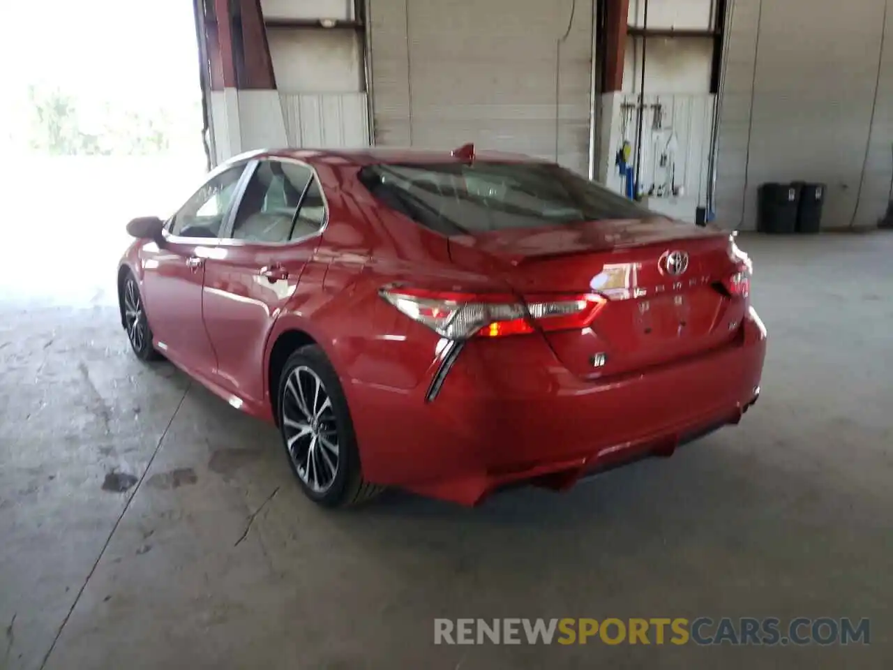 3 Photograph of a damaged car 4T1B11HK3KU259882 TOYOTA CAMRY 2019