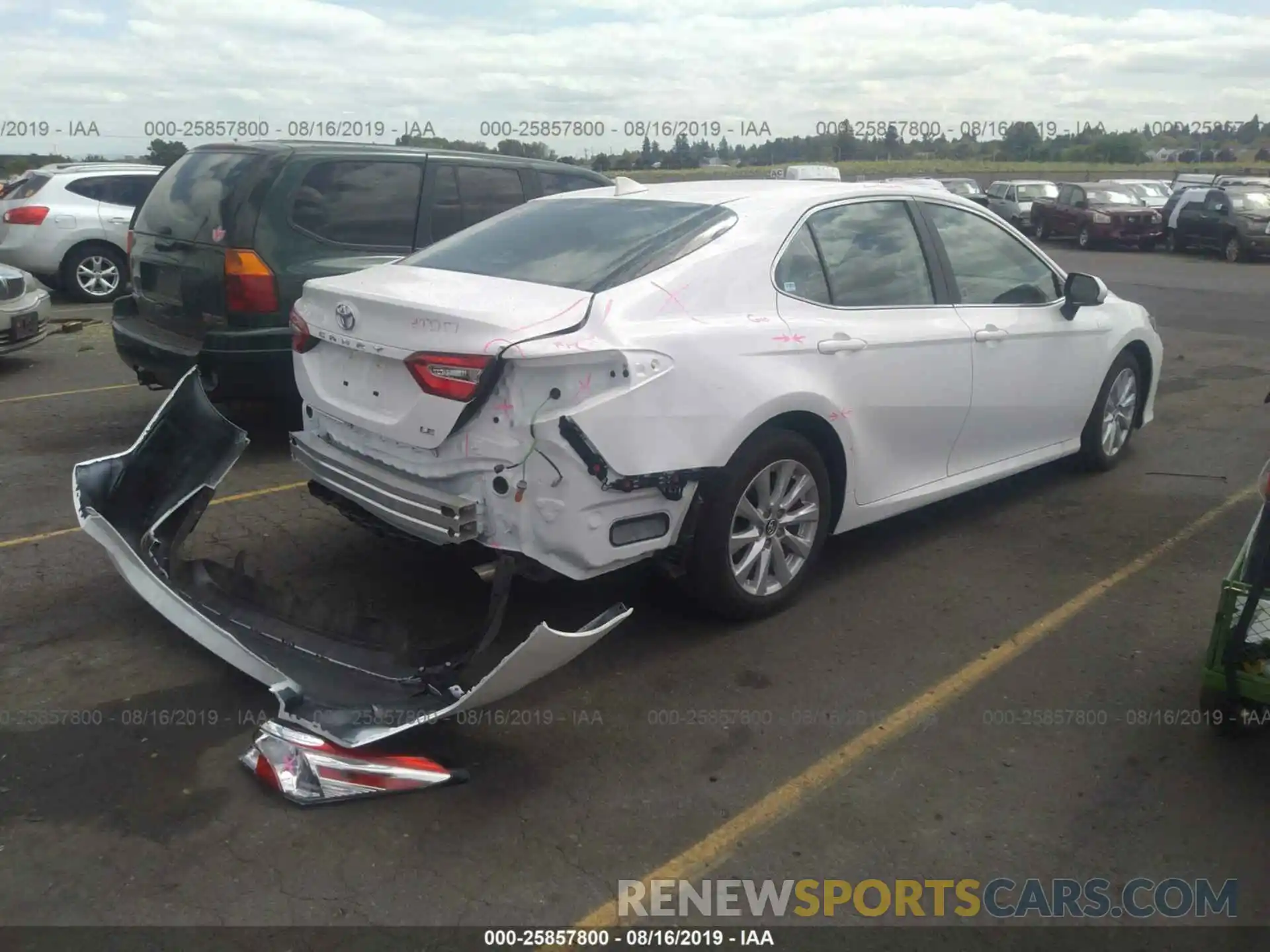 4 Photograph of a damaged car 4T1B11HK3KU261275 TOYOTA CAMRY 2019