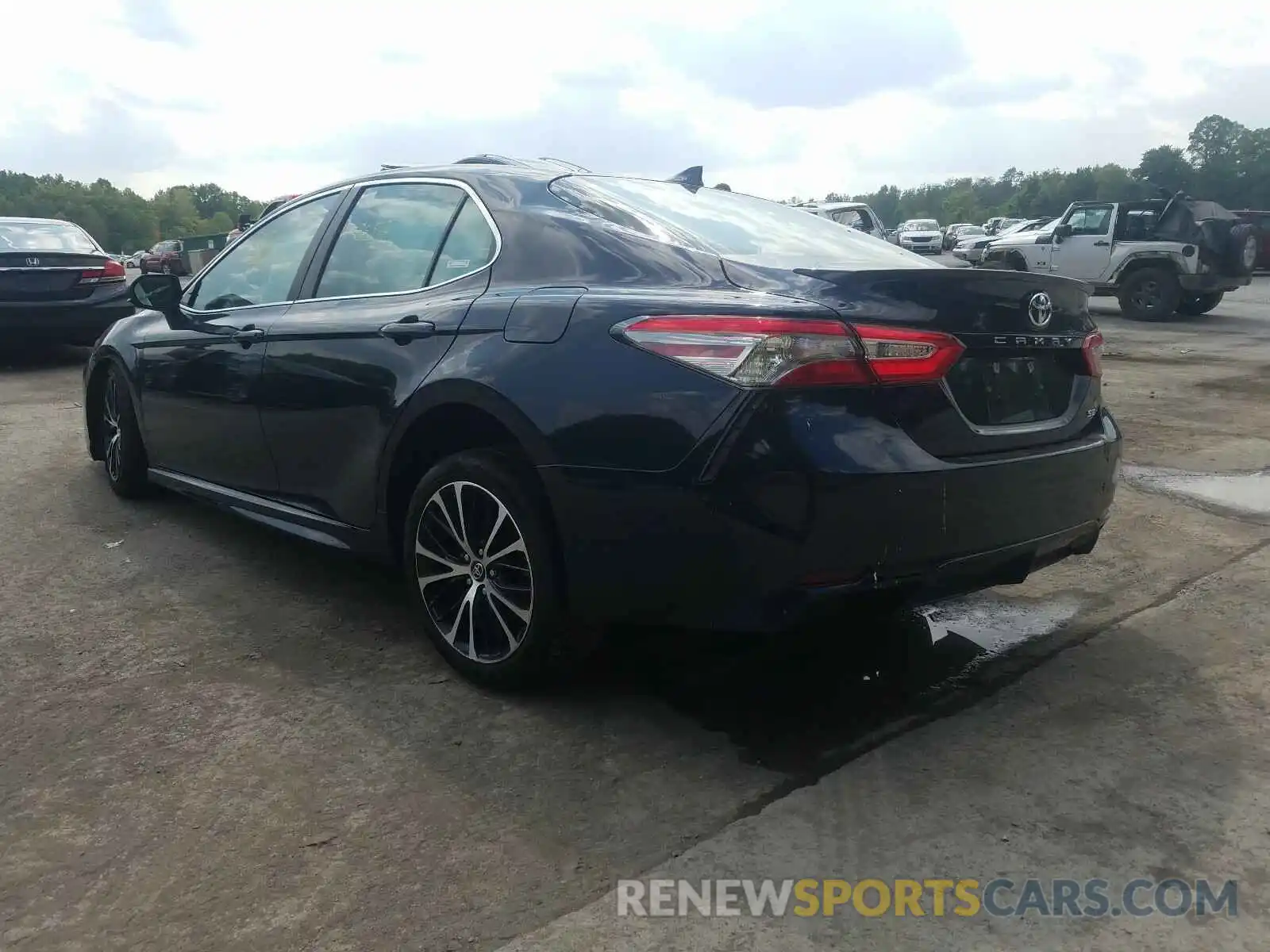 3 Photograph of a damaged car 4T1B11HK3KU261843 TOYOTA CAMRY 2019