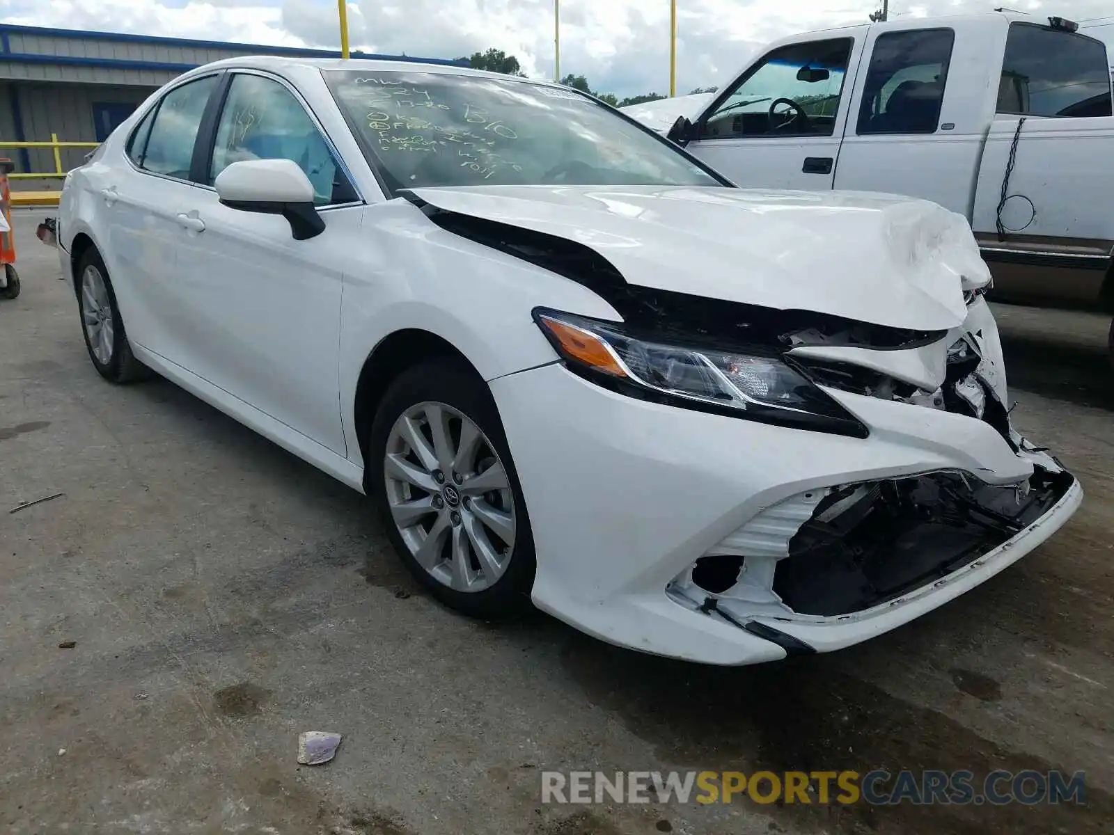 1 Photograph of a damaged car 4T1B11HK3KU262524 TOYOTA CAMRY 2019