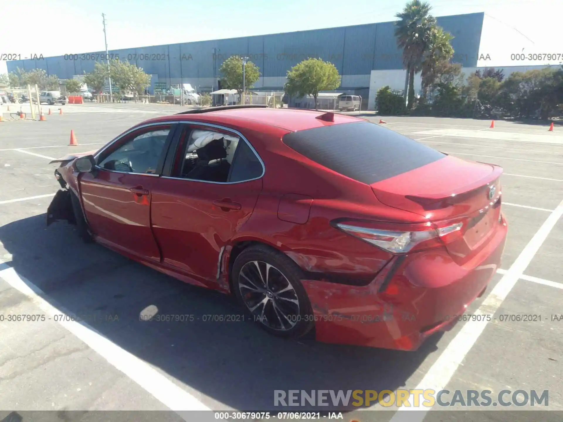 3 Photograph of a damaged car 4T1B11HK3KU262569 TOYOTA CAMRY 2019