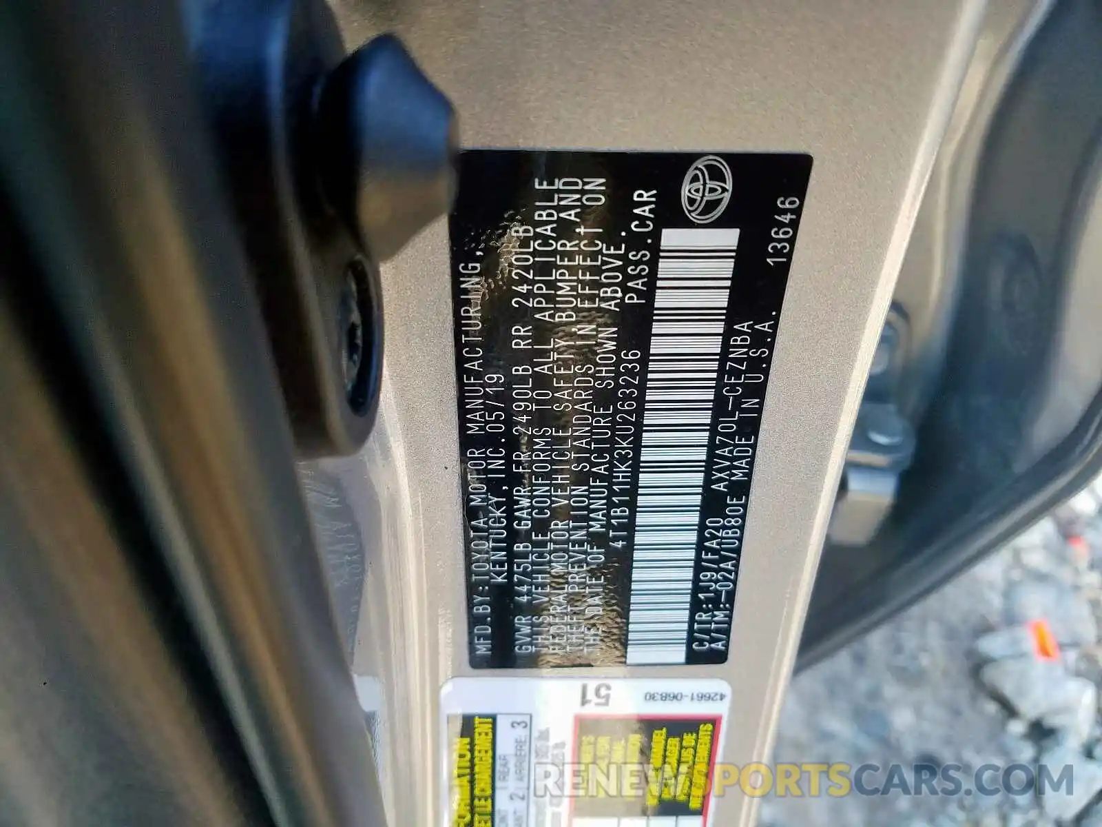 10 Photograph of a damaged car 4T1B11HK3KU263236 TOYOTA CAMRY 2019