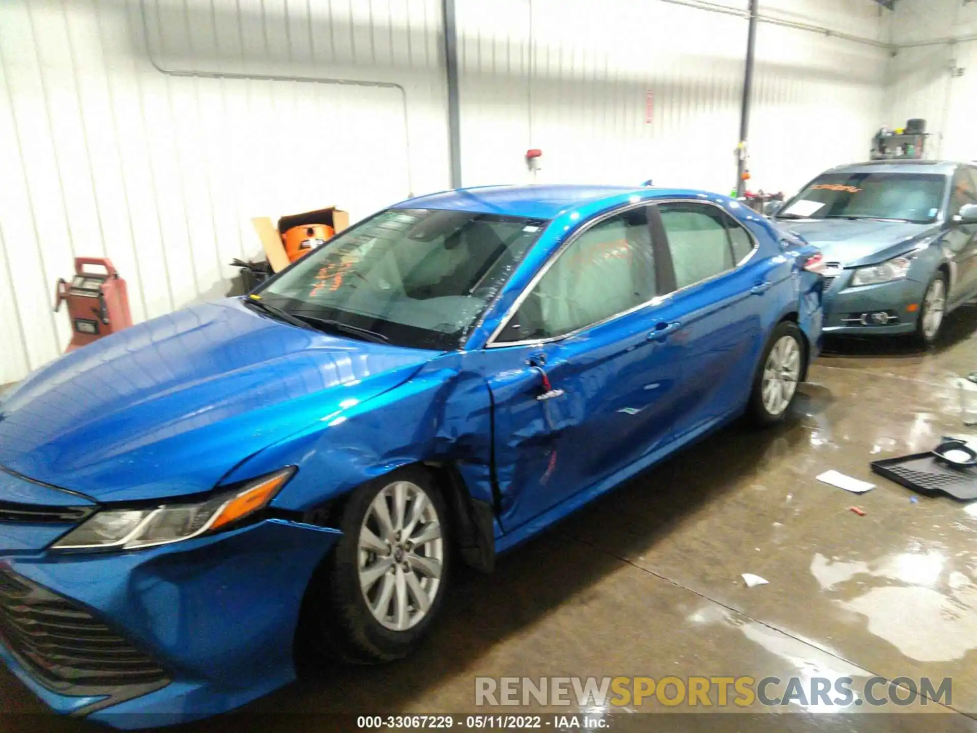 6 Photograph of a damaged car 4T1B11HK3KU264094 TOYOTA CAMRY 2019