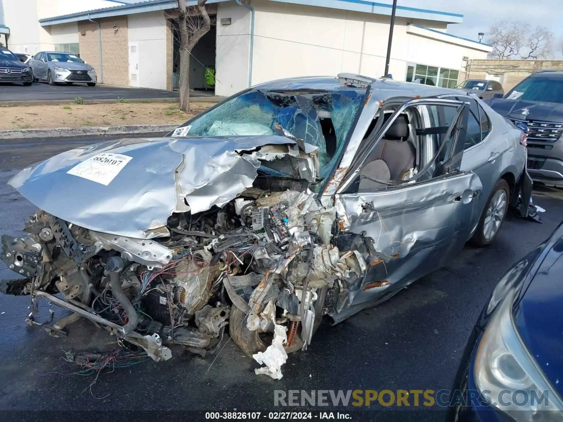 13 Photograph of a damaged car 4T1B11HK3KU267058 TOYOTA CAMRY 2019